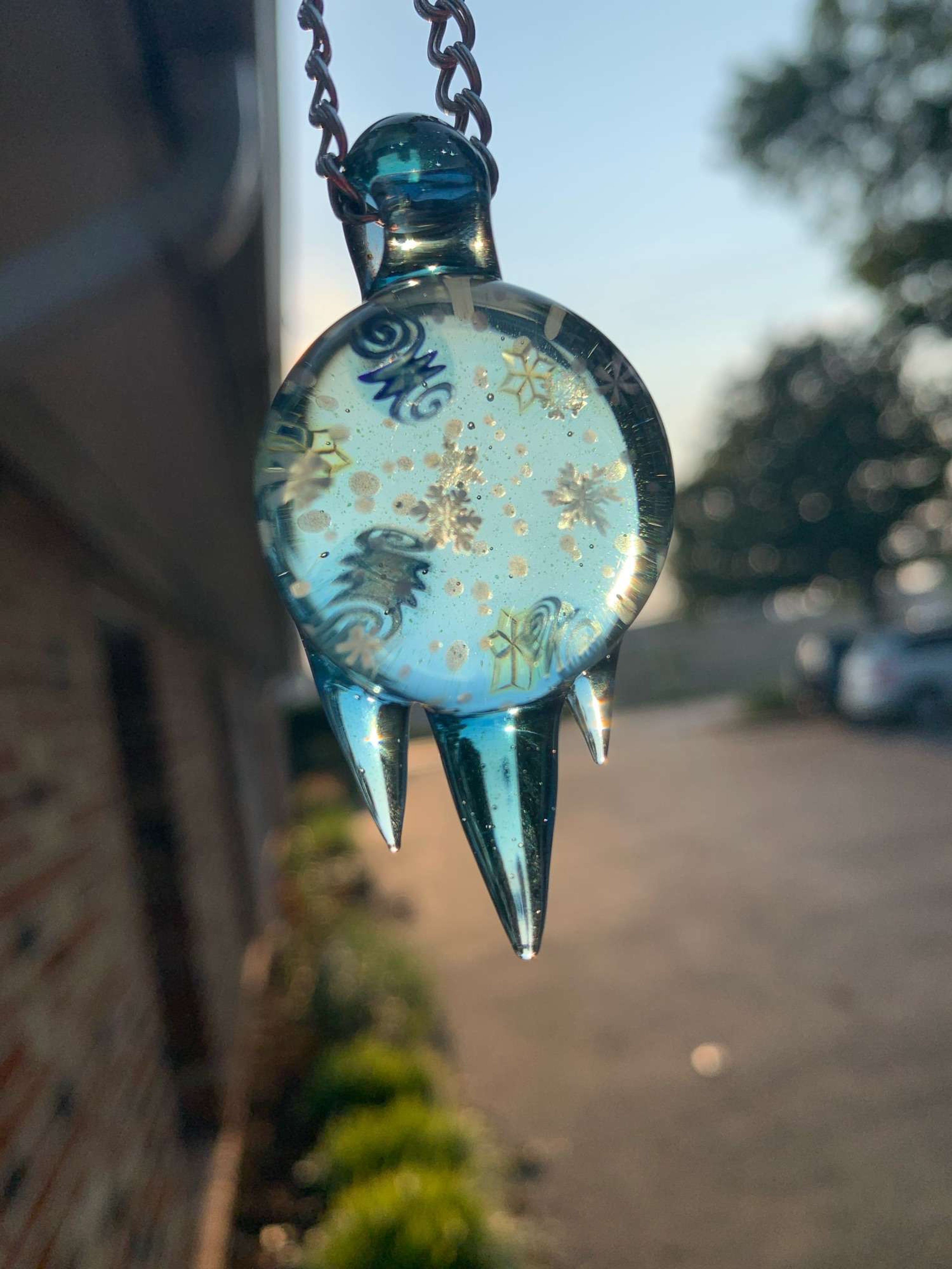 Chaka drop pendant image 0