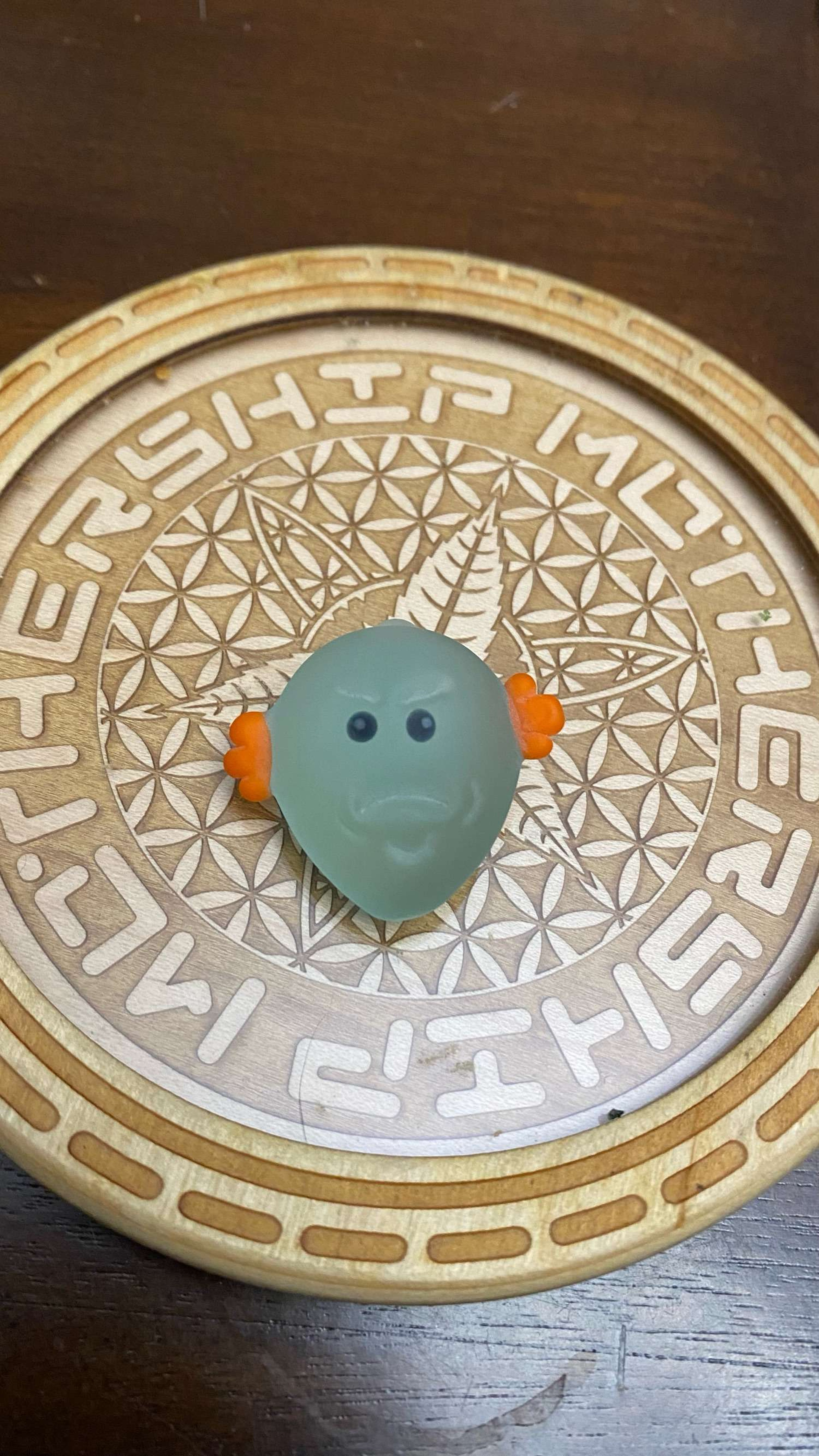 Mr mesinks pendant image 0