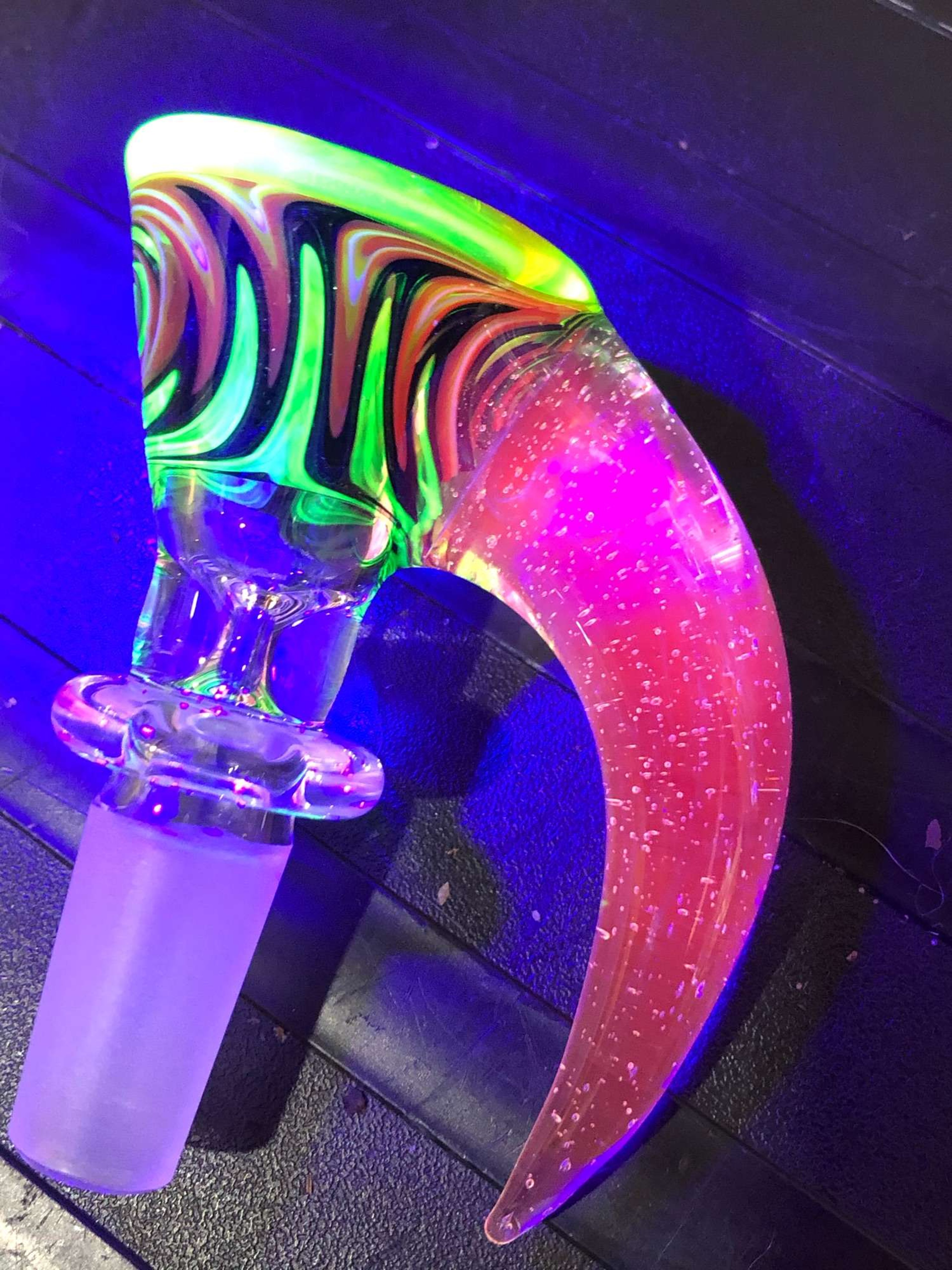 Preview pic of UV Reactive 14mm Single Hole Slide