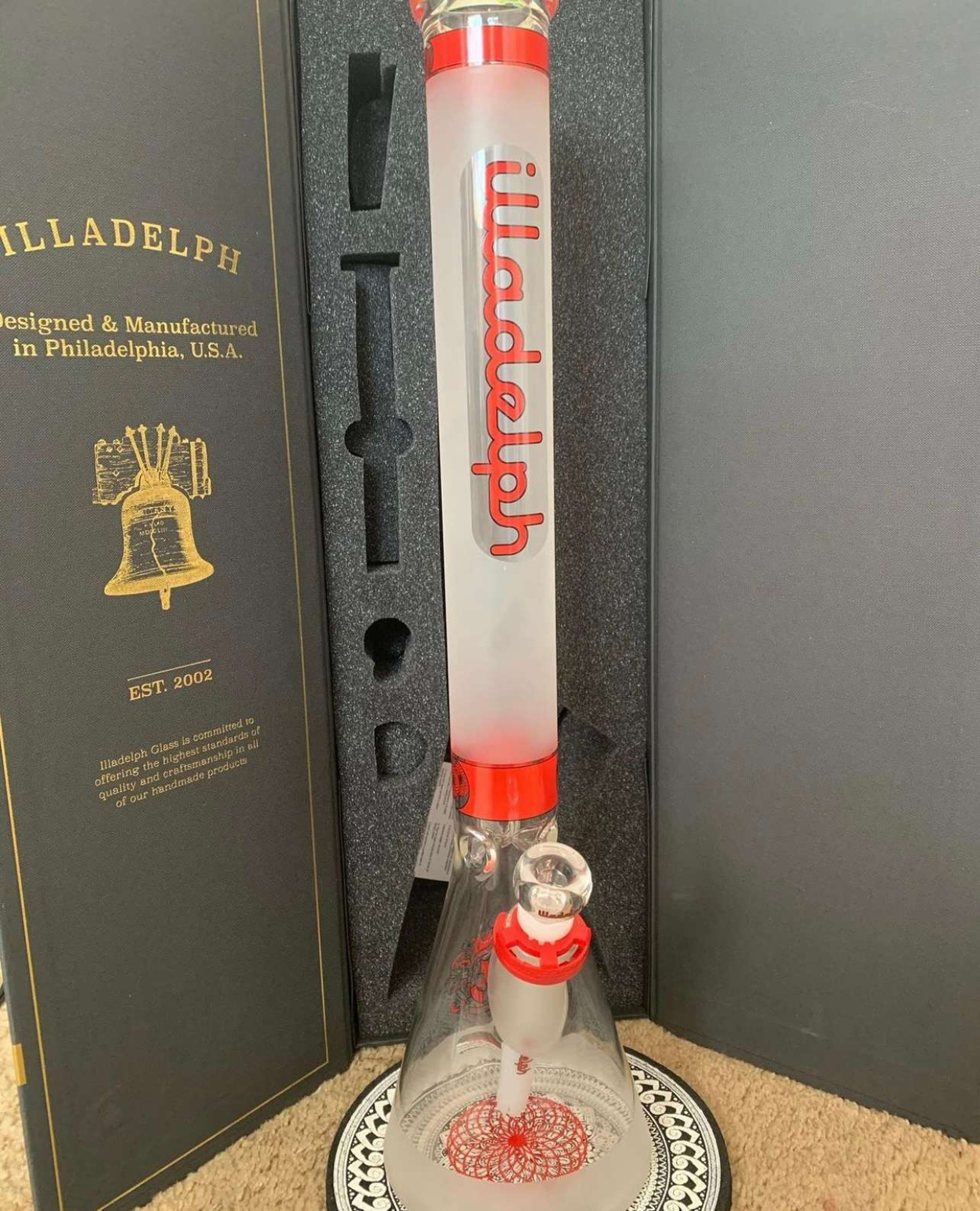 Illadelph tall red frosted sig series image 0