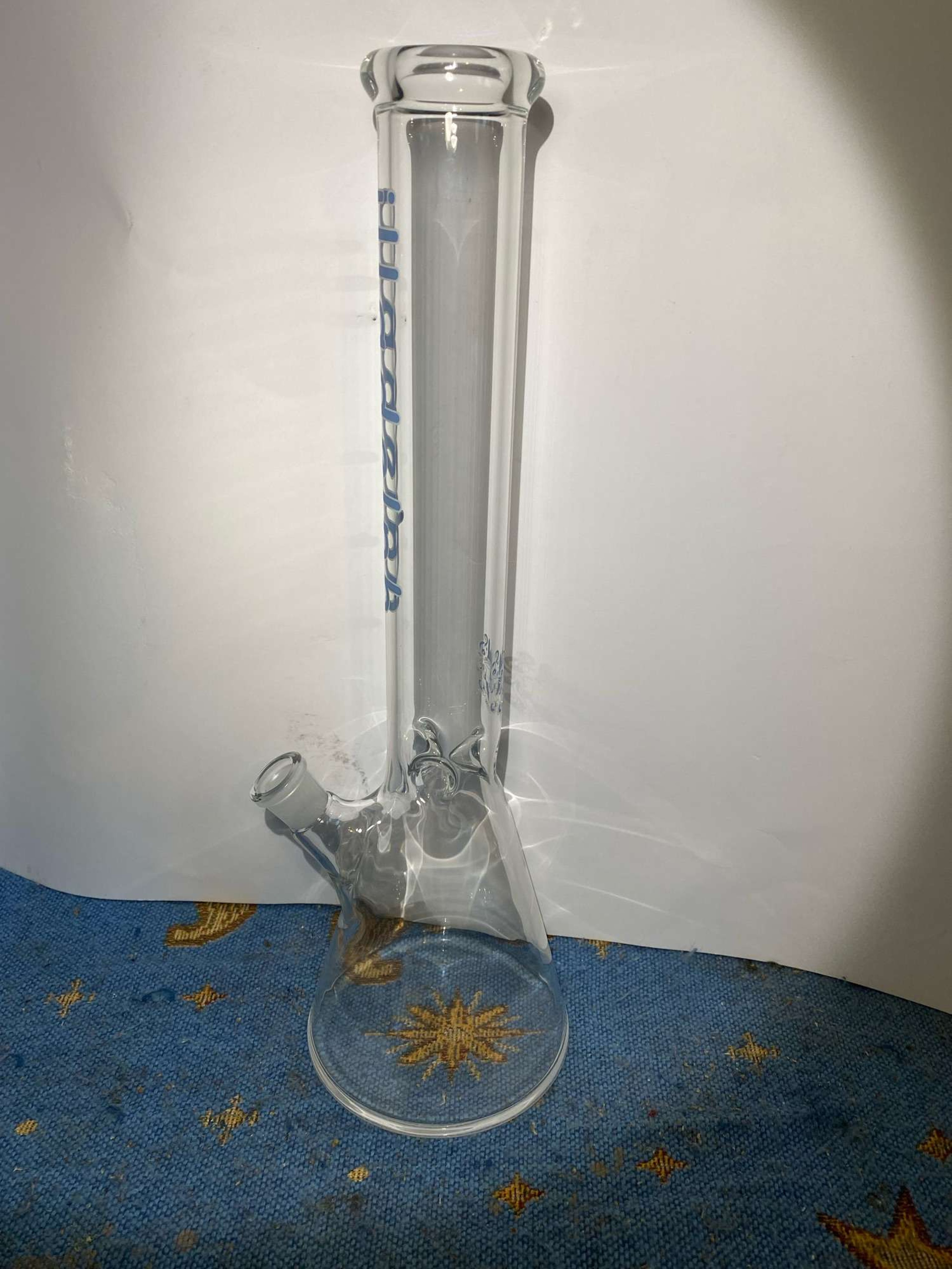 Illadeph short beaker and accessories image 0