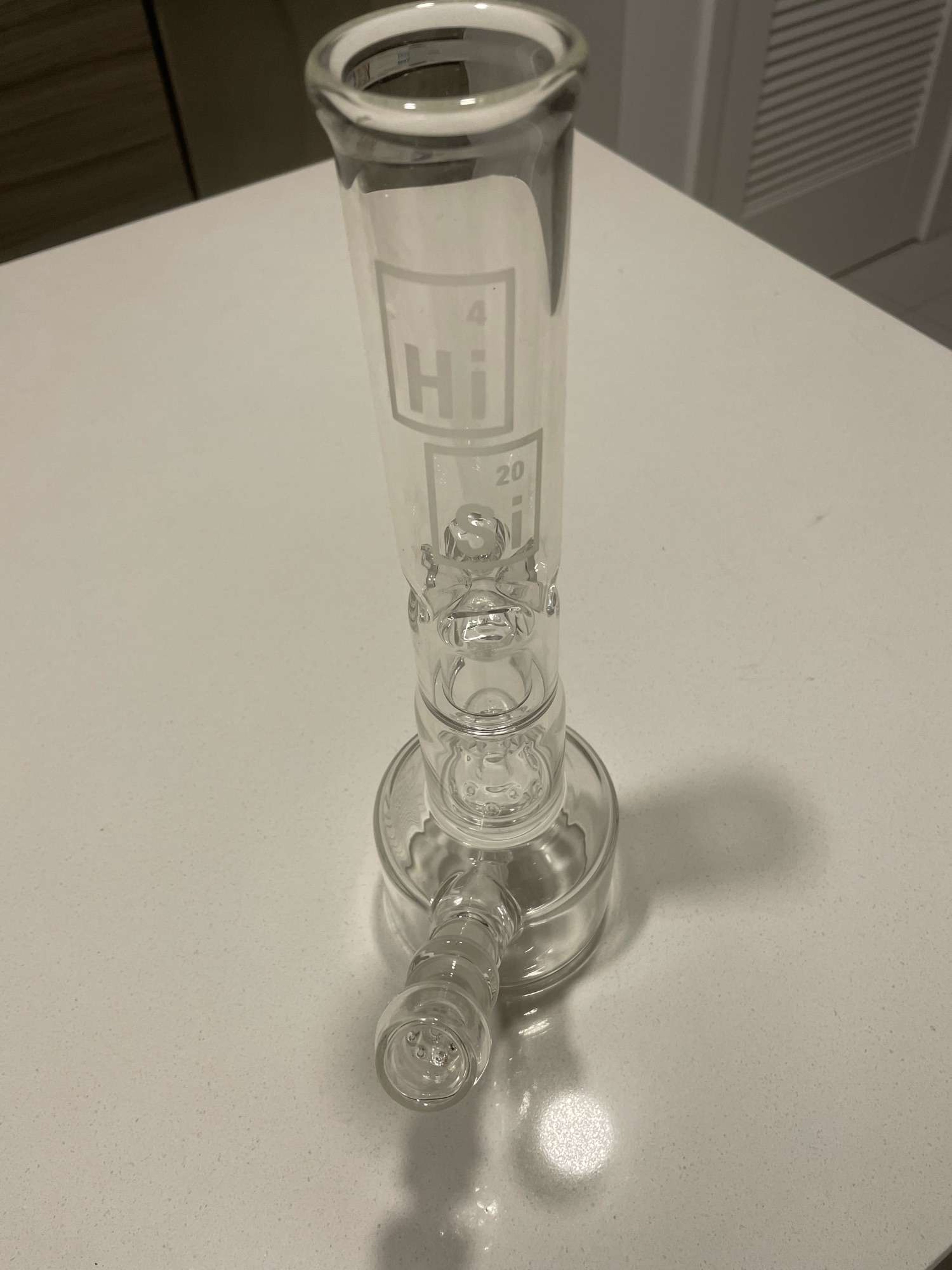 Preview pic of Hi Si beaker with dbl bell perc