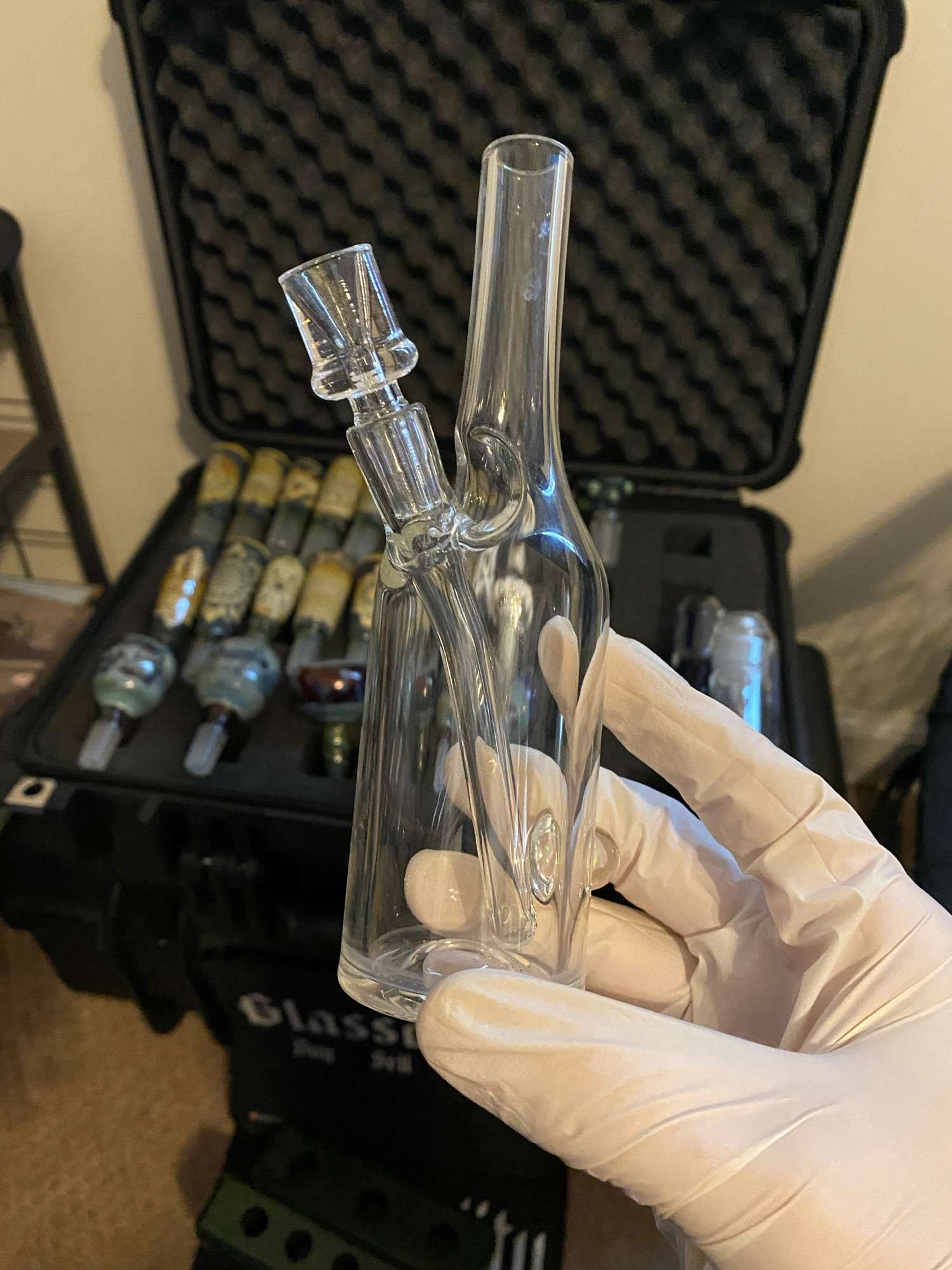 Glass mechanic sake bottle rig image 0