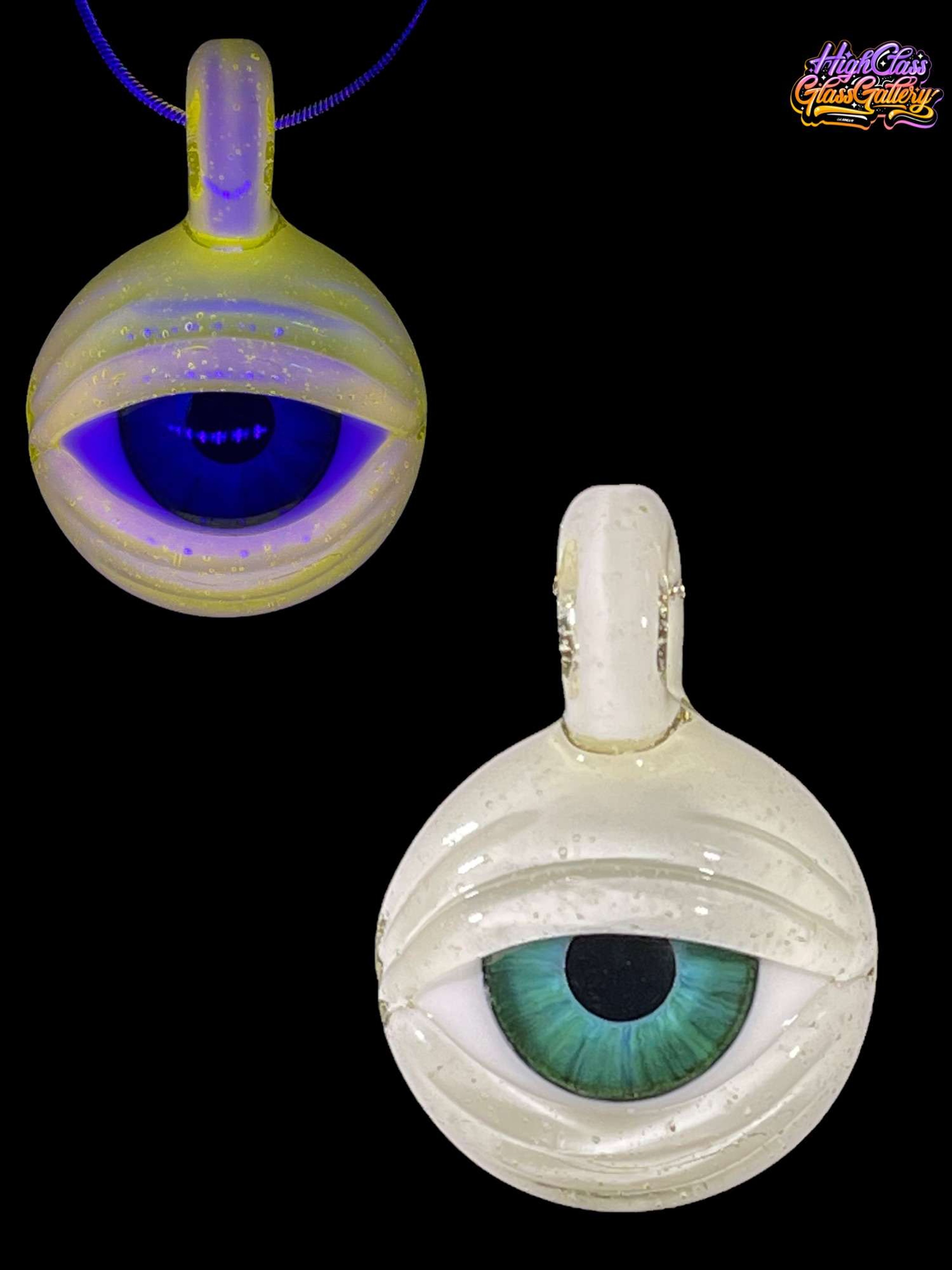 Ryan fitt eye pendy image 0