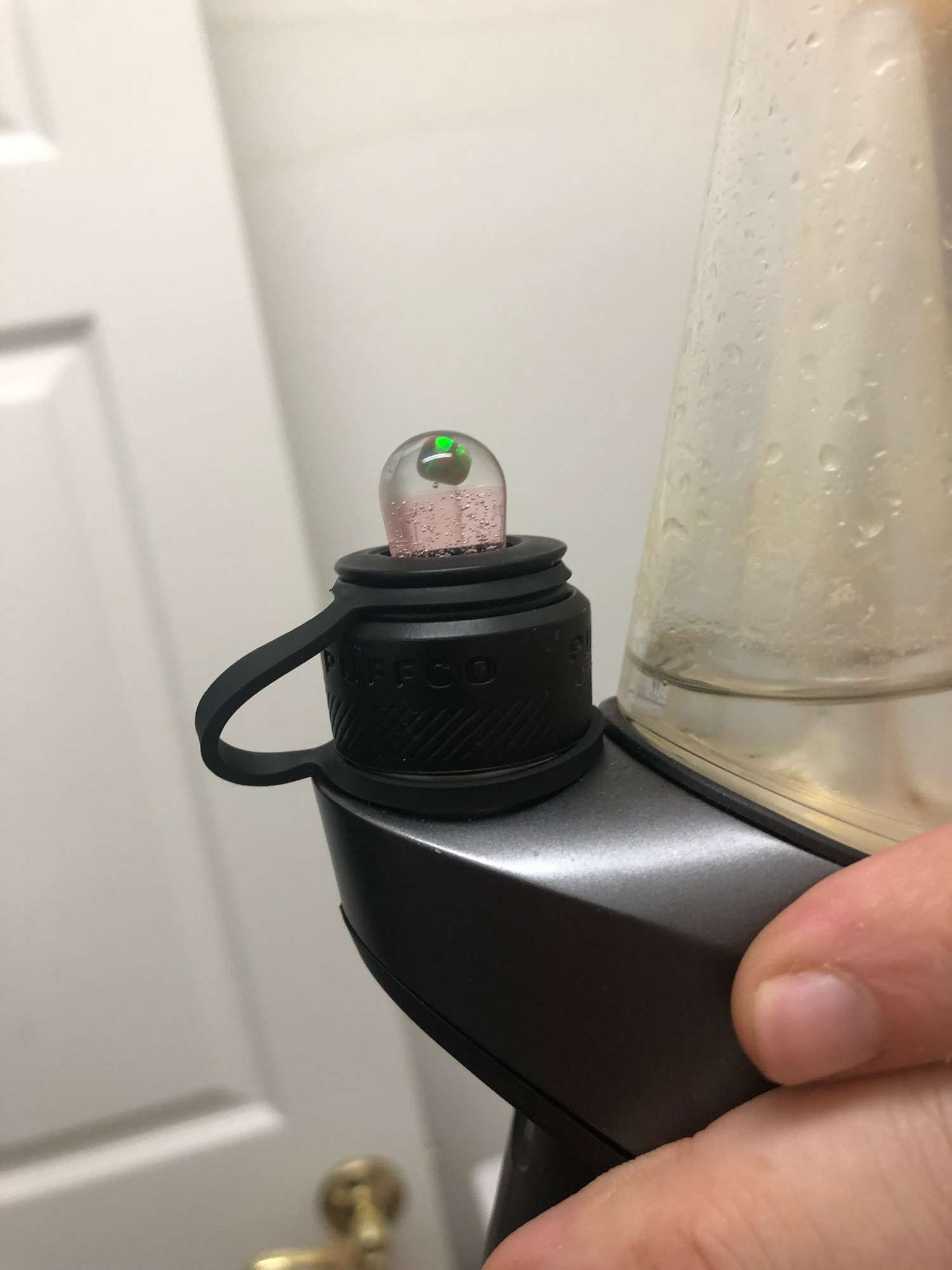 Preview pic of puffco pro plugs