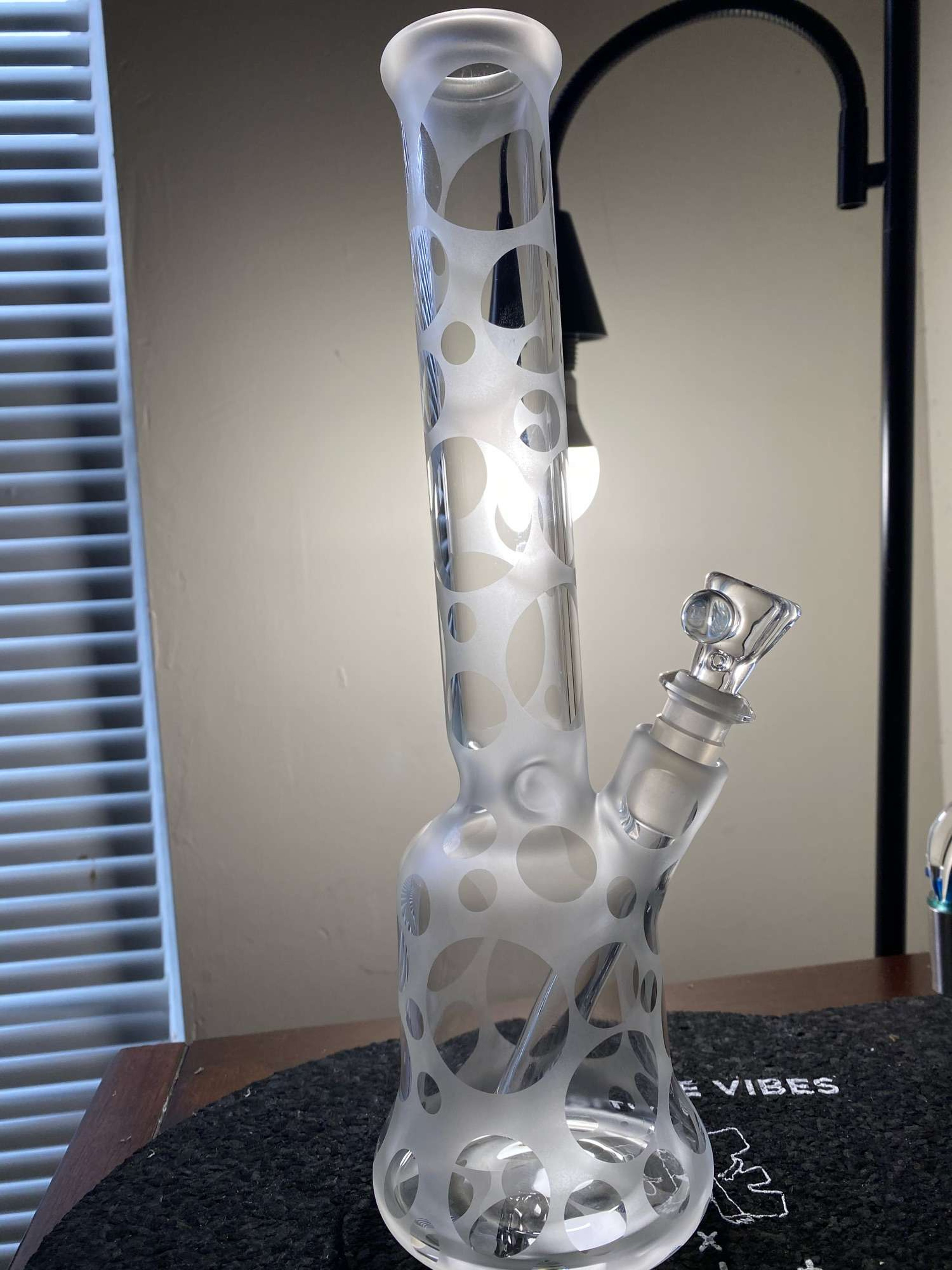 Preview pic of Oddballglass beaker 