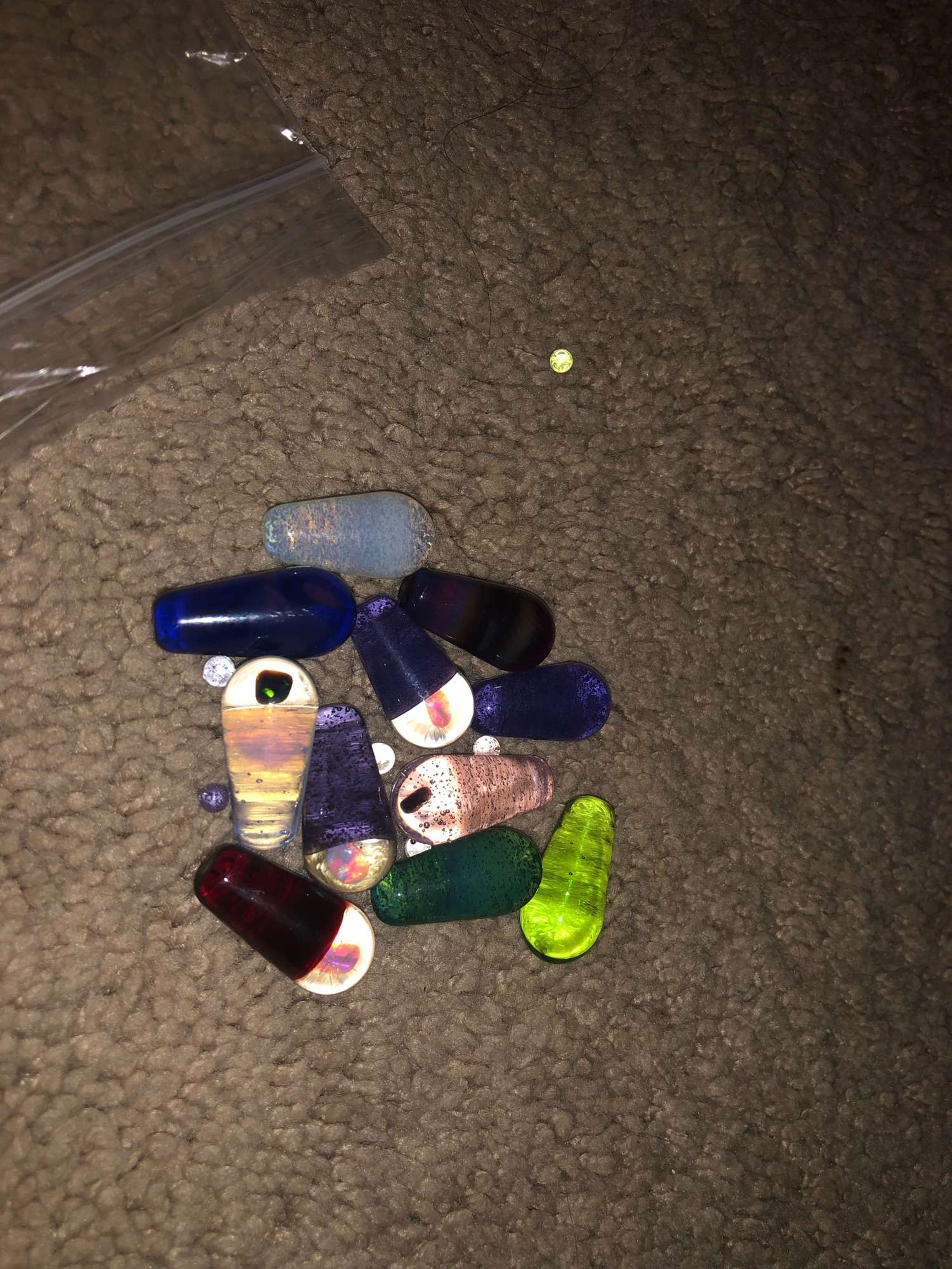 Preview pic of puffco pro plugs