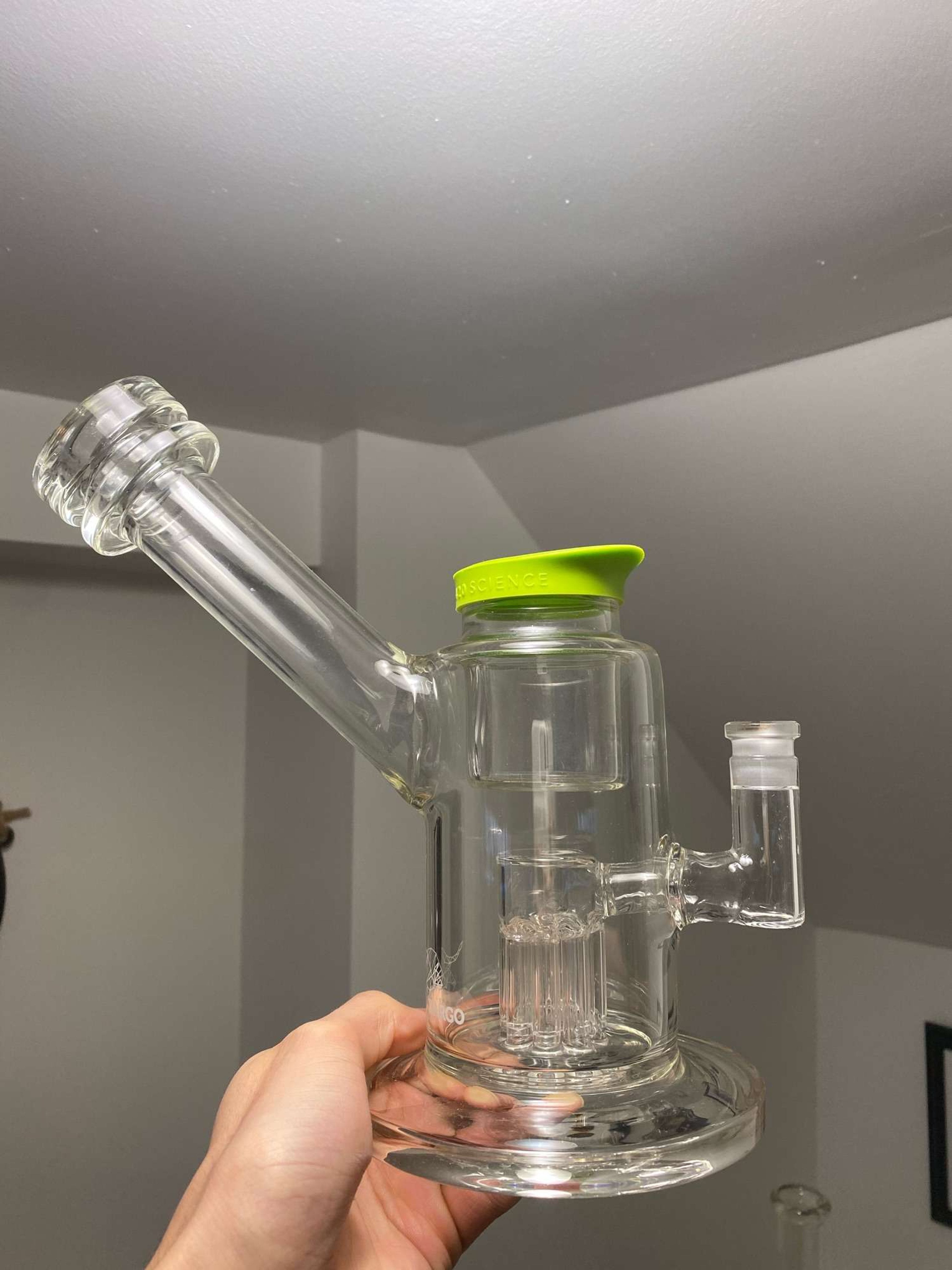 Preview pic of 420 science kargo bong