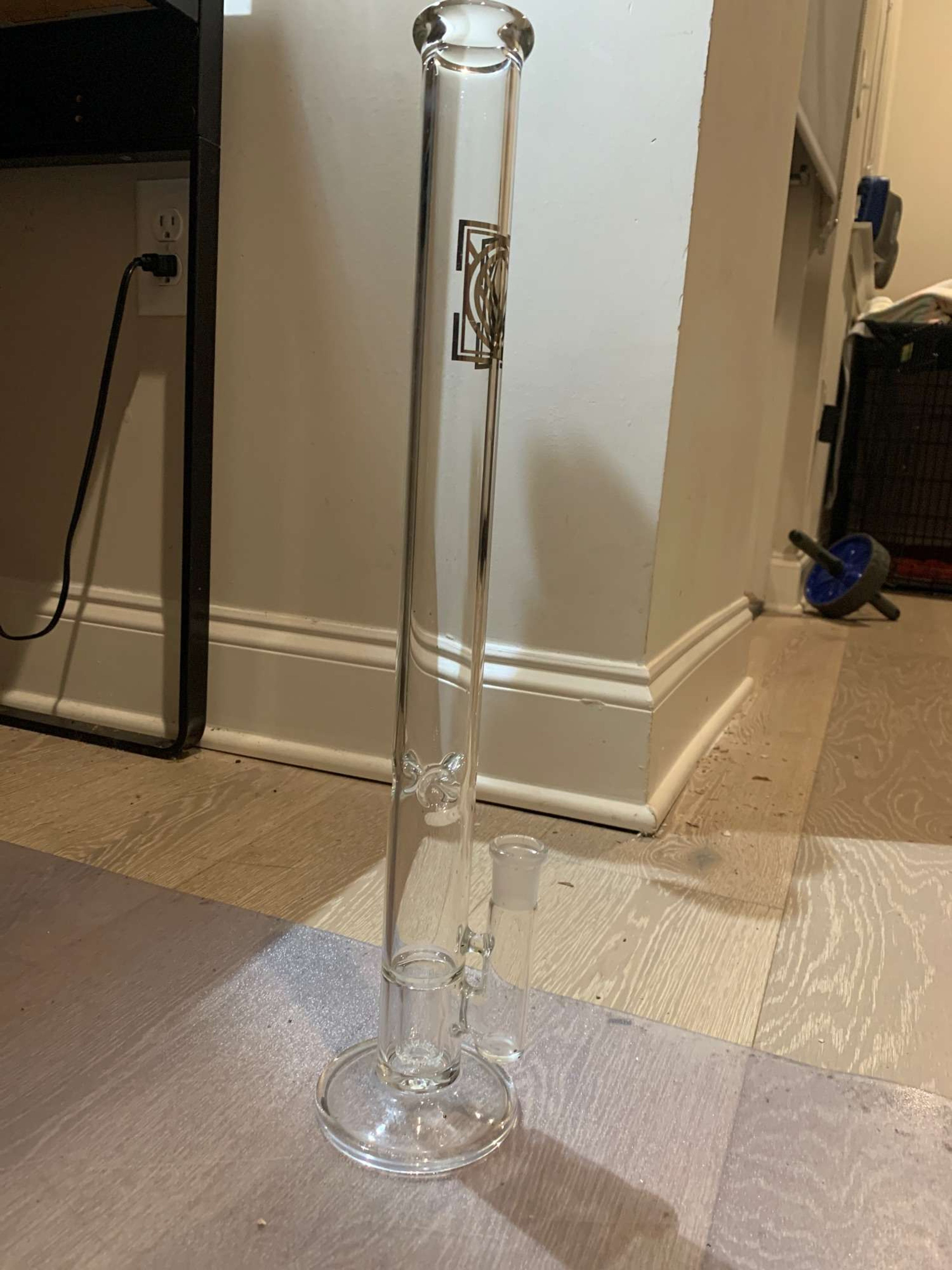 Preview pic of Licit glass 18 in skinny boi Circ Perc