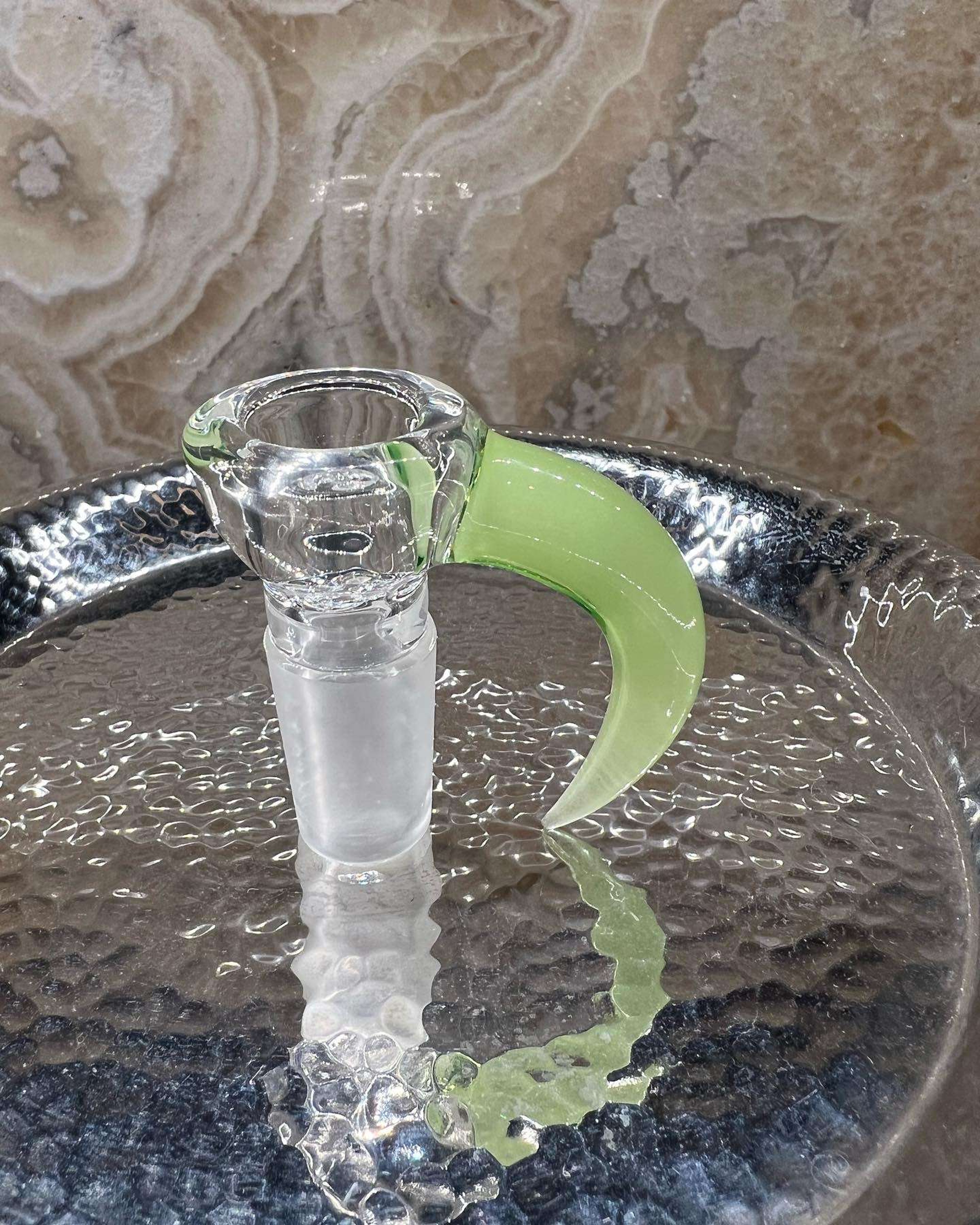 Lime white satin sov slide image 0