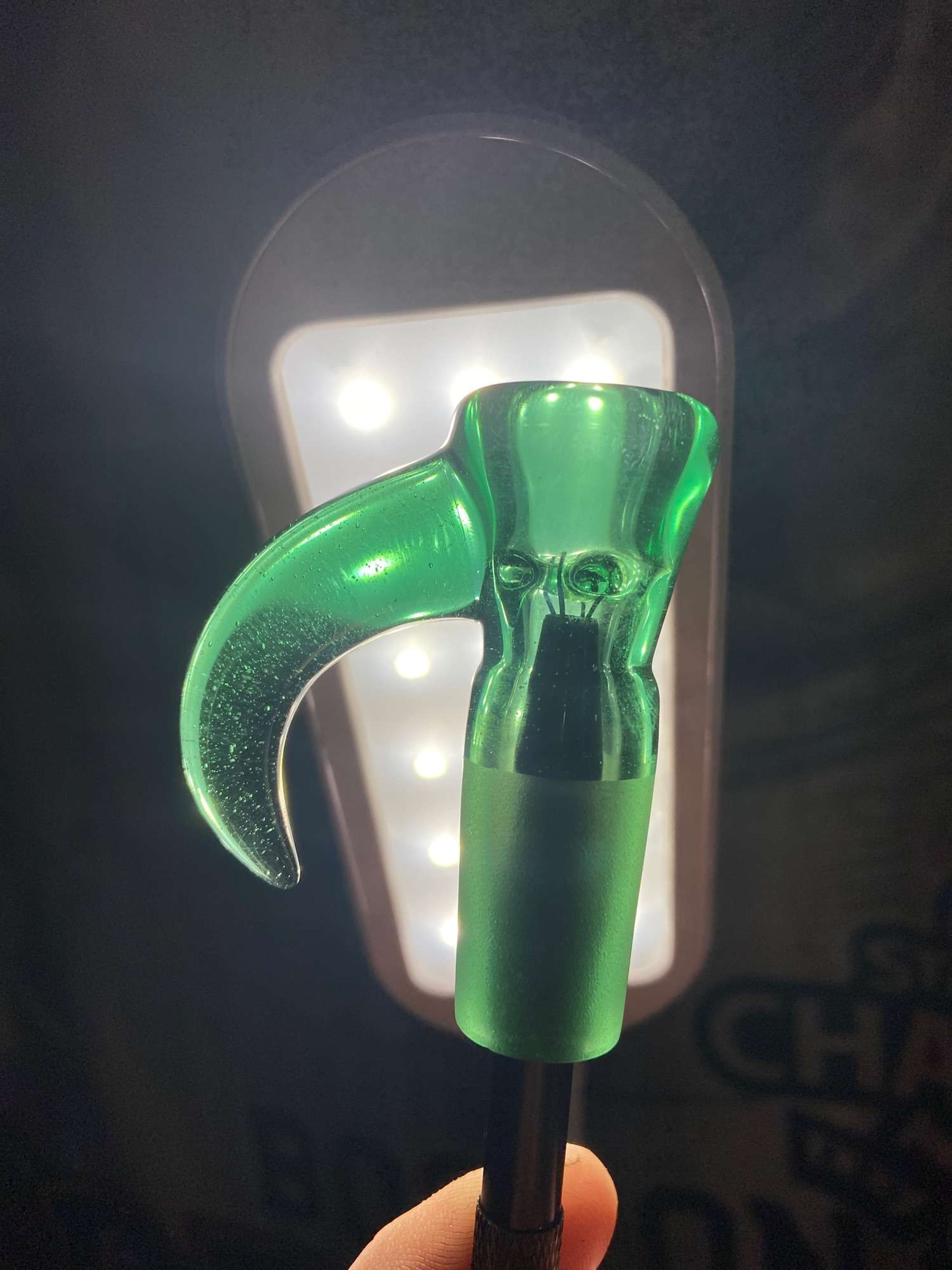 valts glass slide image 0