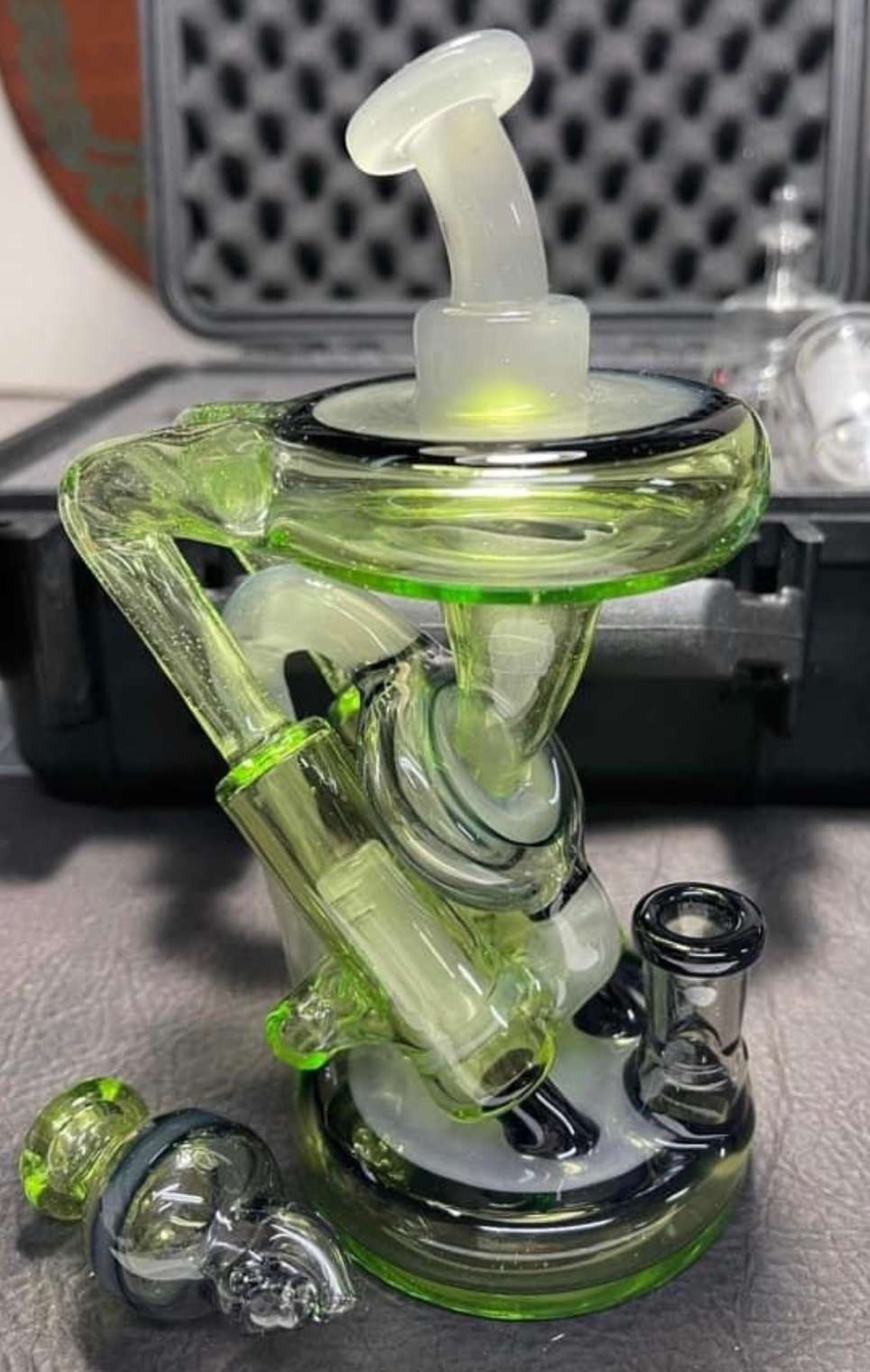 Nip recycler with cap image 0