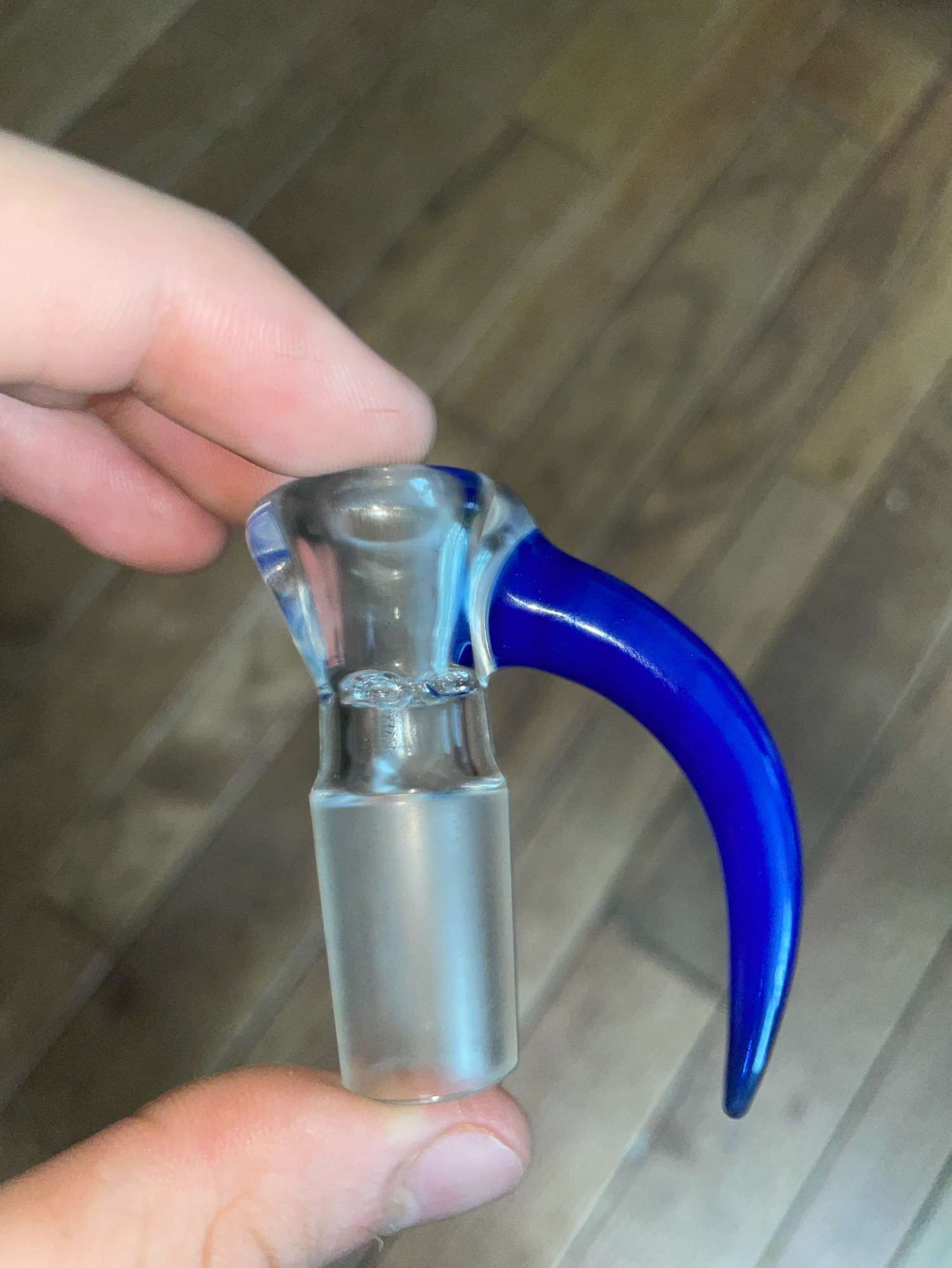 Preview pic of Sovereignty martini slide 