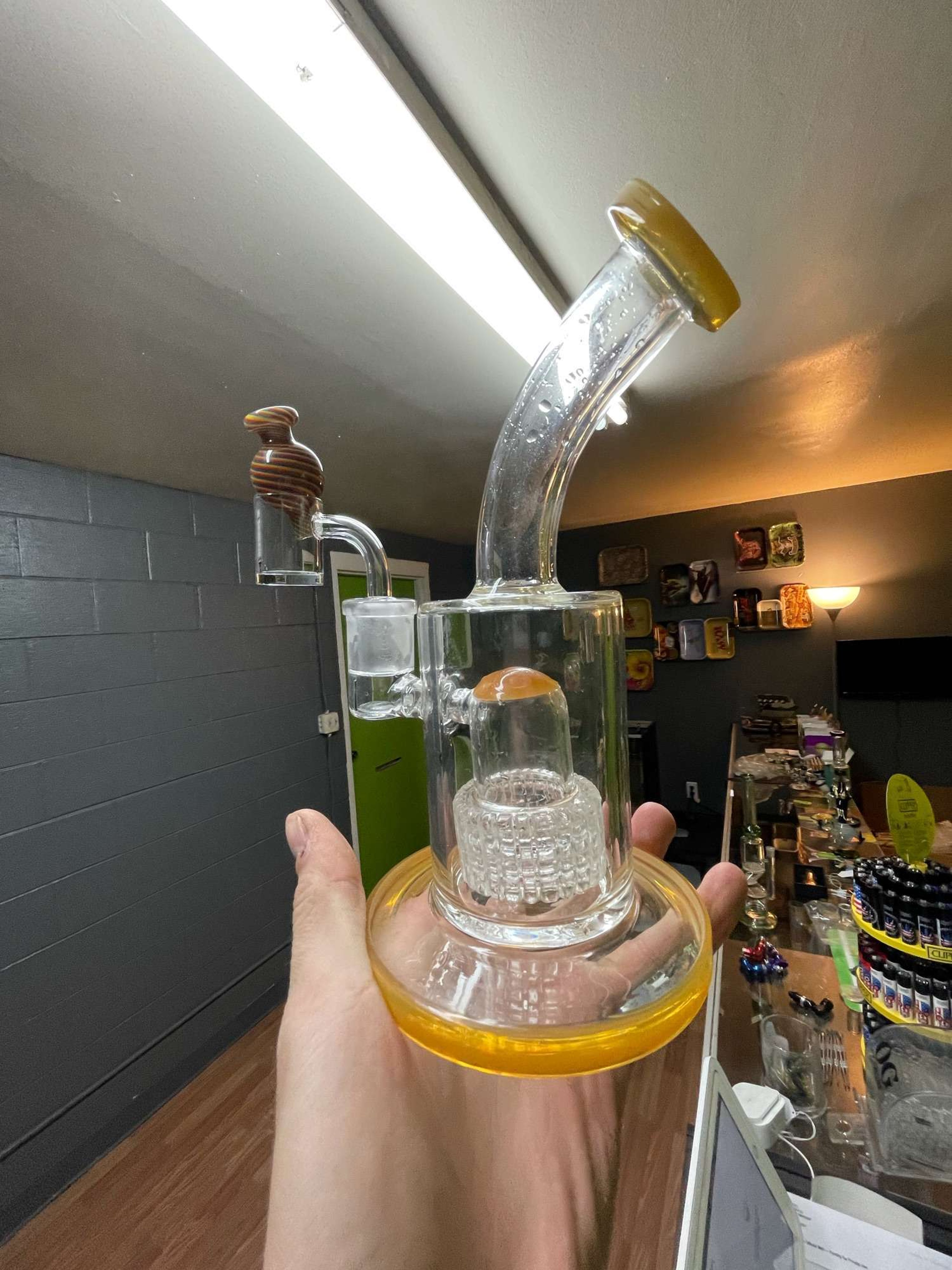 Preview pic of Showerhead rig/bong