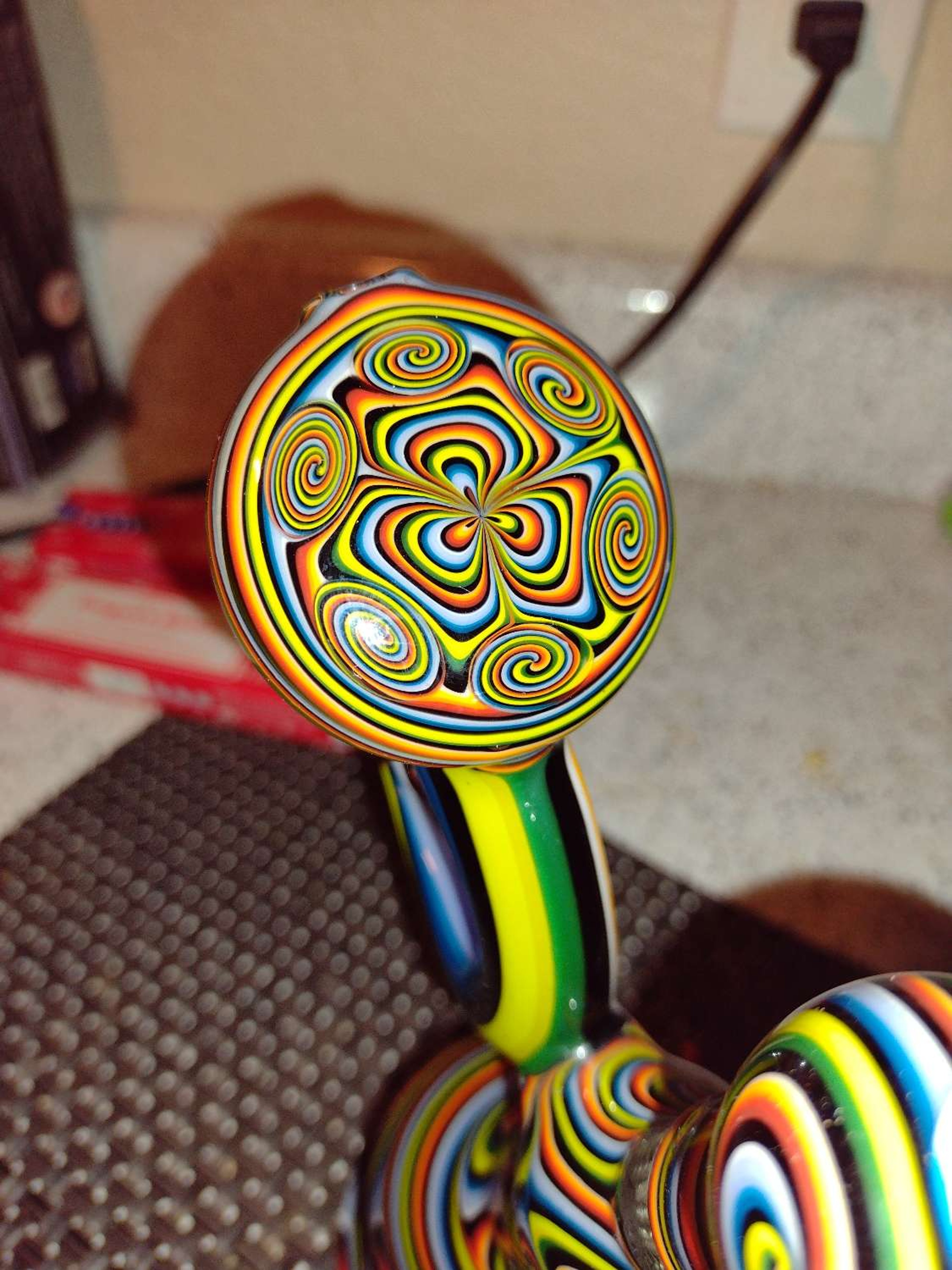 Preview pic of Cameron Burns Heady Bubbler INSANE B I T C H Windows! 