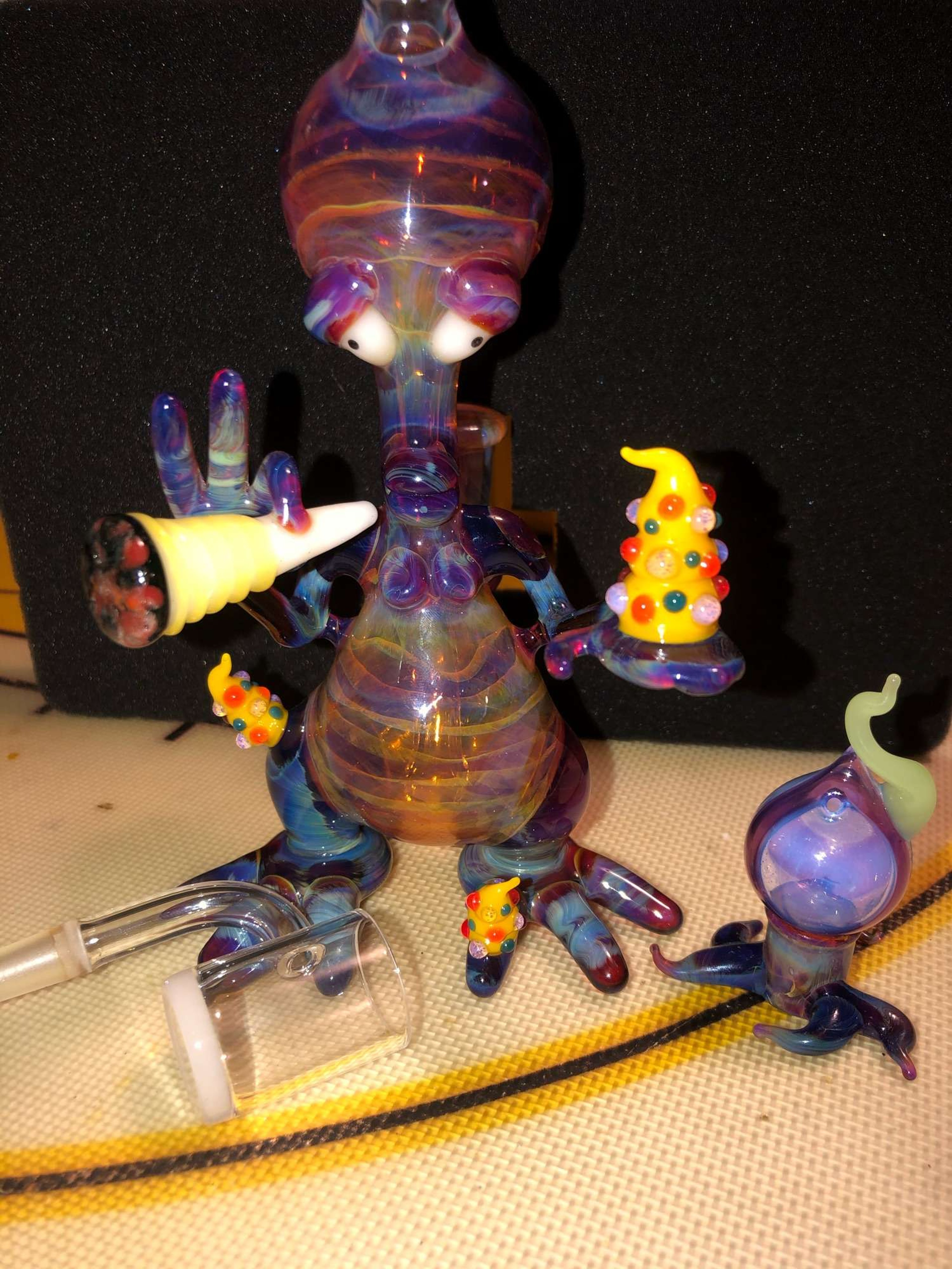 Preview pic of Puffglass Roger 