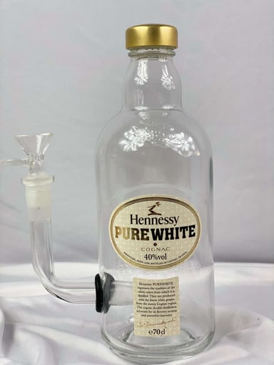 Preview pic of Pure White Henny Bong