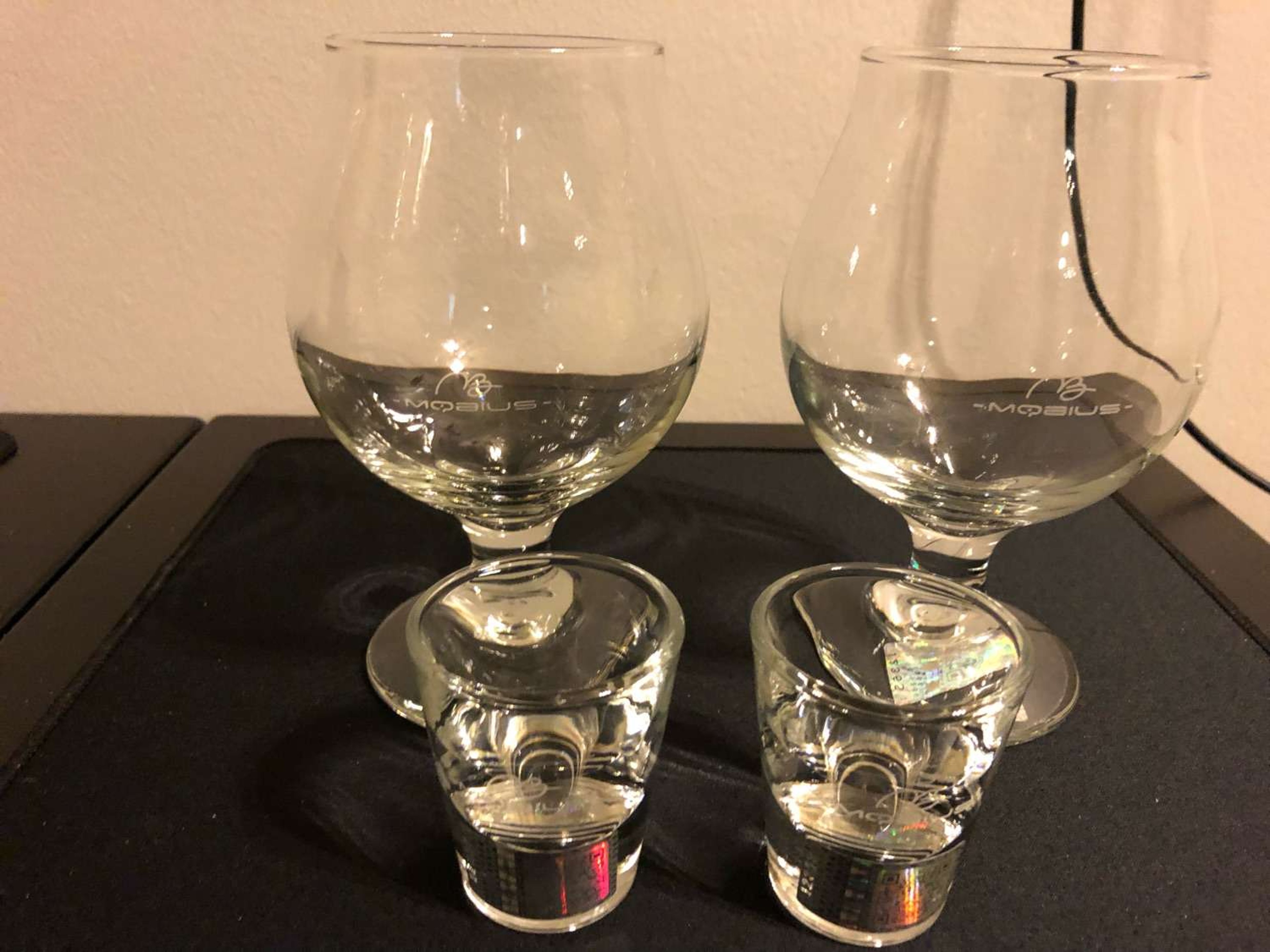 Preview pic of Mobius Glass Set