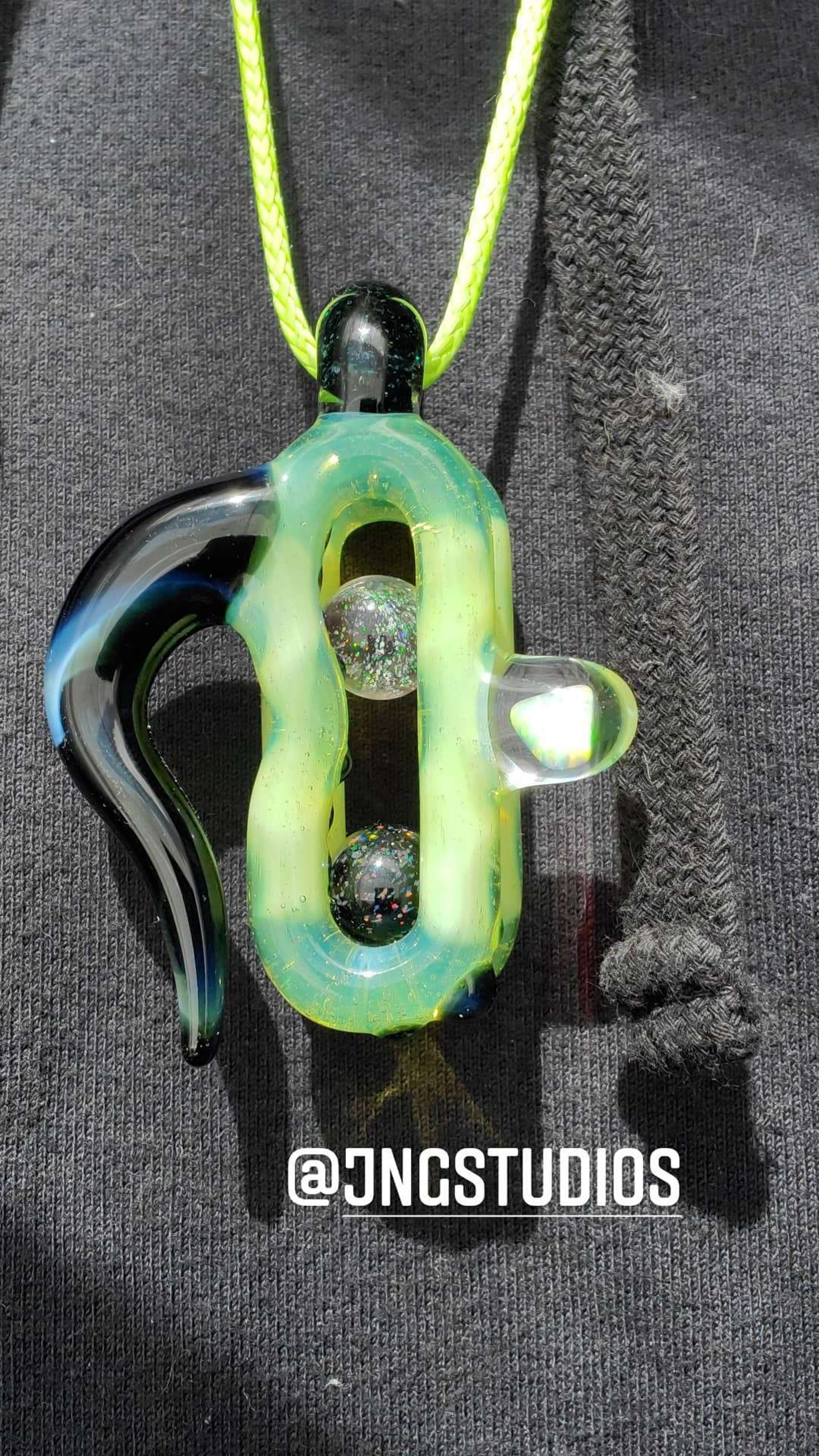 JngStudios 1/1 pendy image 0