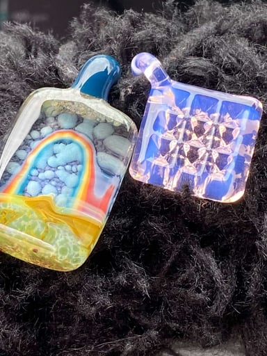 Preview pic of Glass pendants 