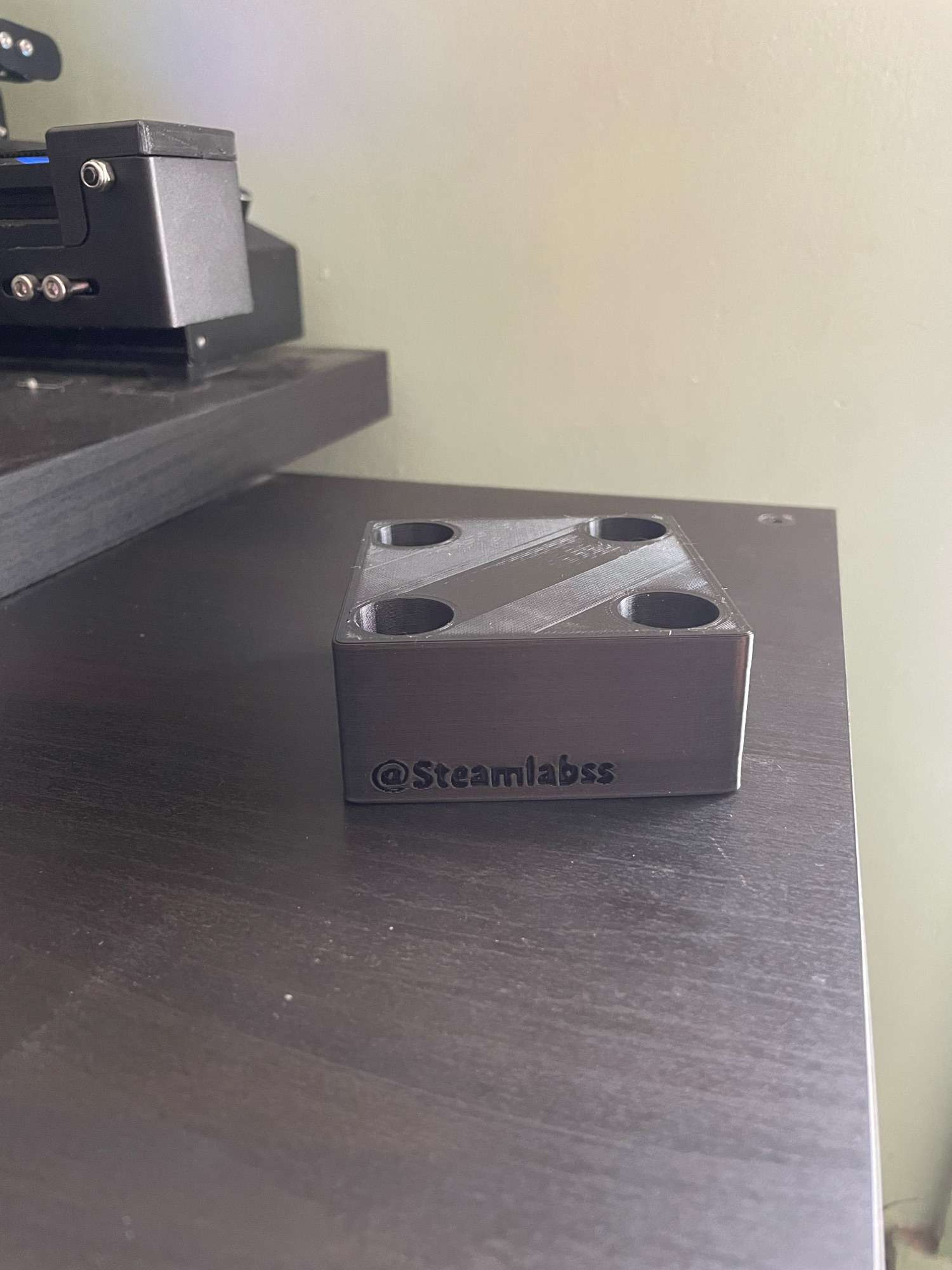 4x 18mm / 14mm Slide Holder image 0