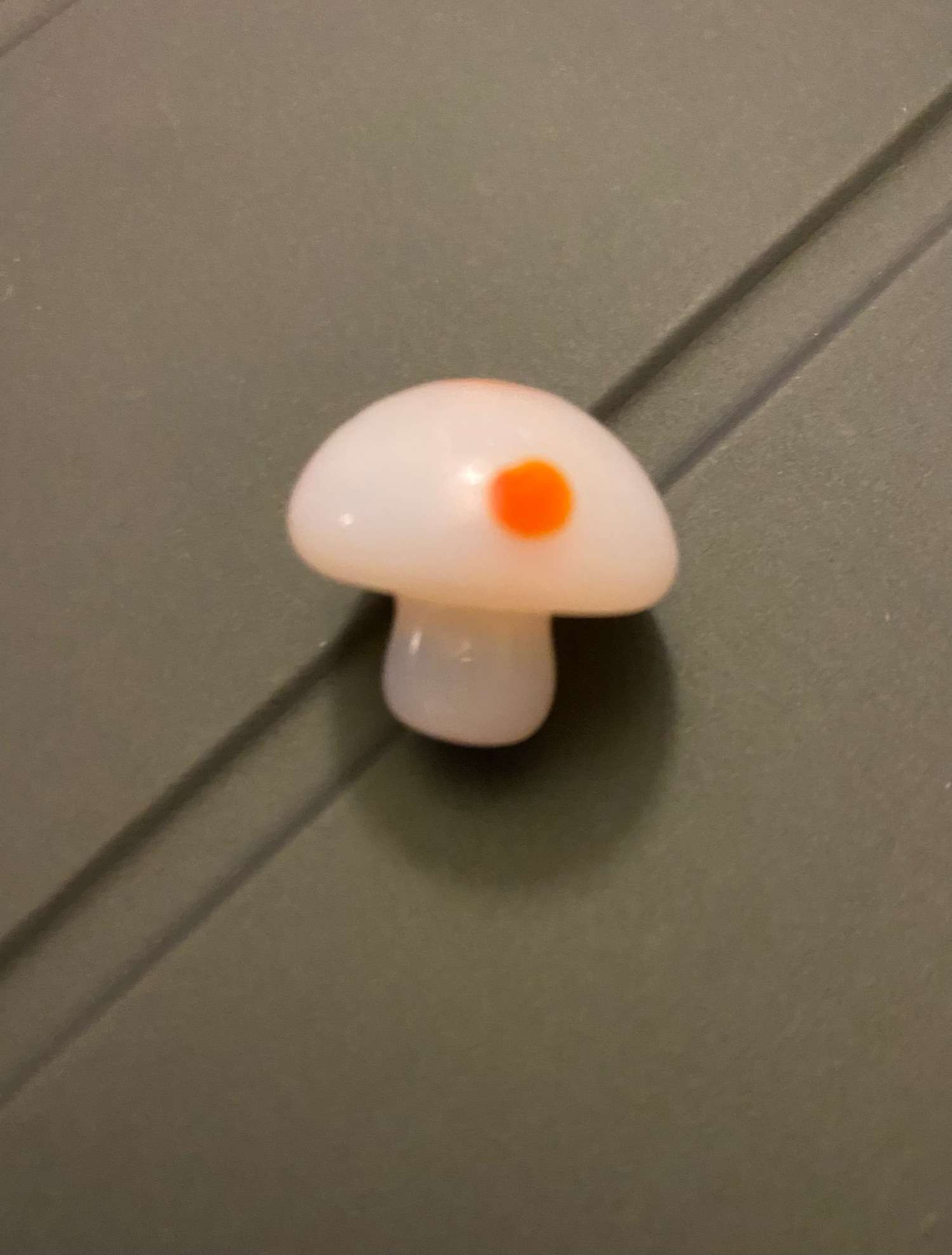 Preview pic of Peak carb cap