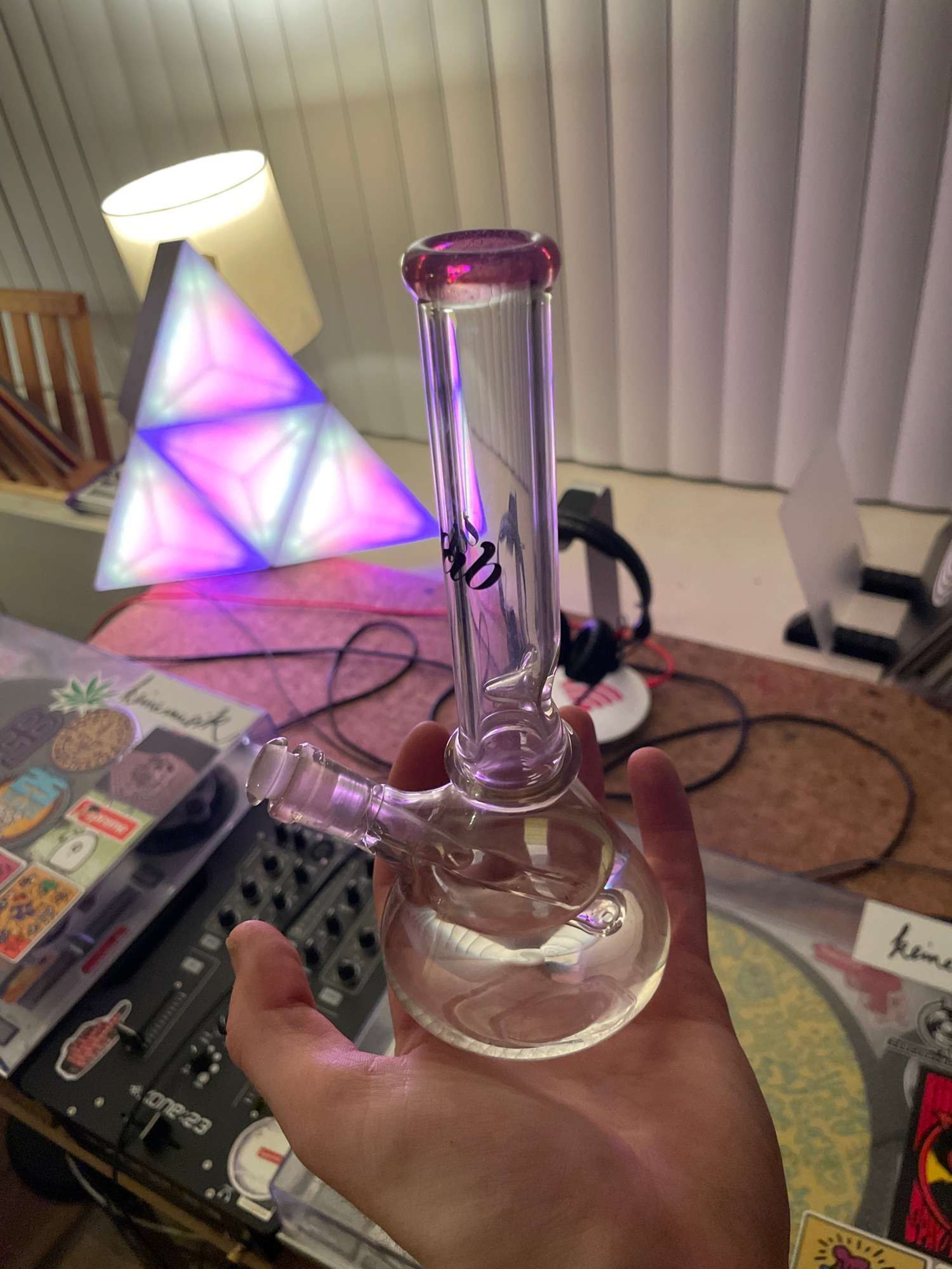 Preview pic of 10” 10mm iDab Mini Beaker