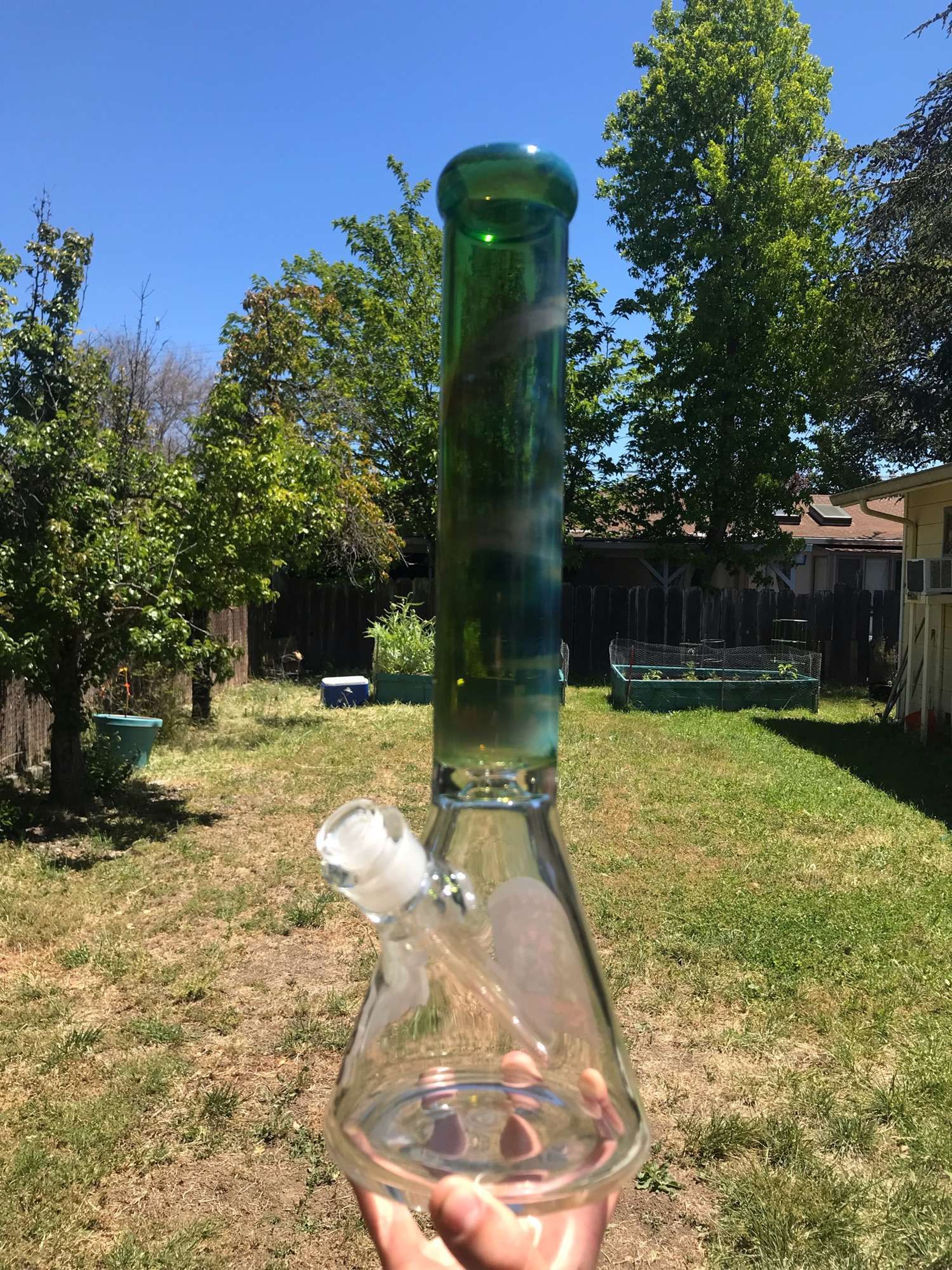 Worked 15” Beaker Bong (9/10) image 0