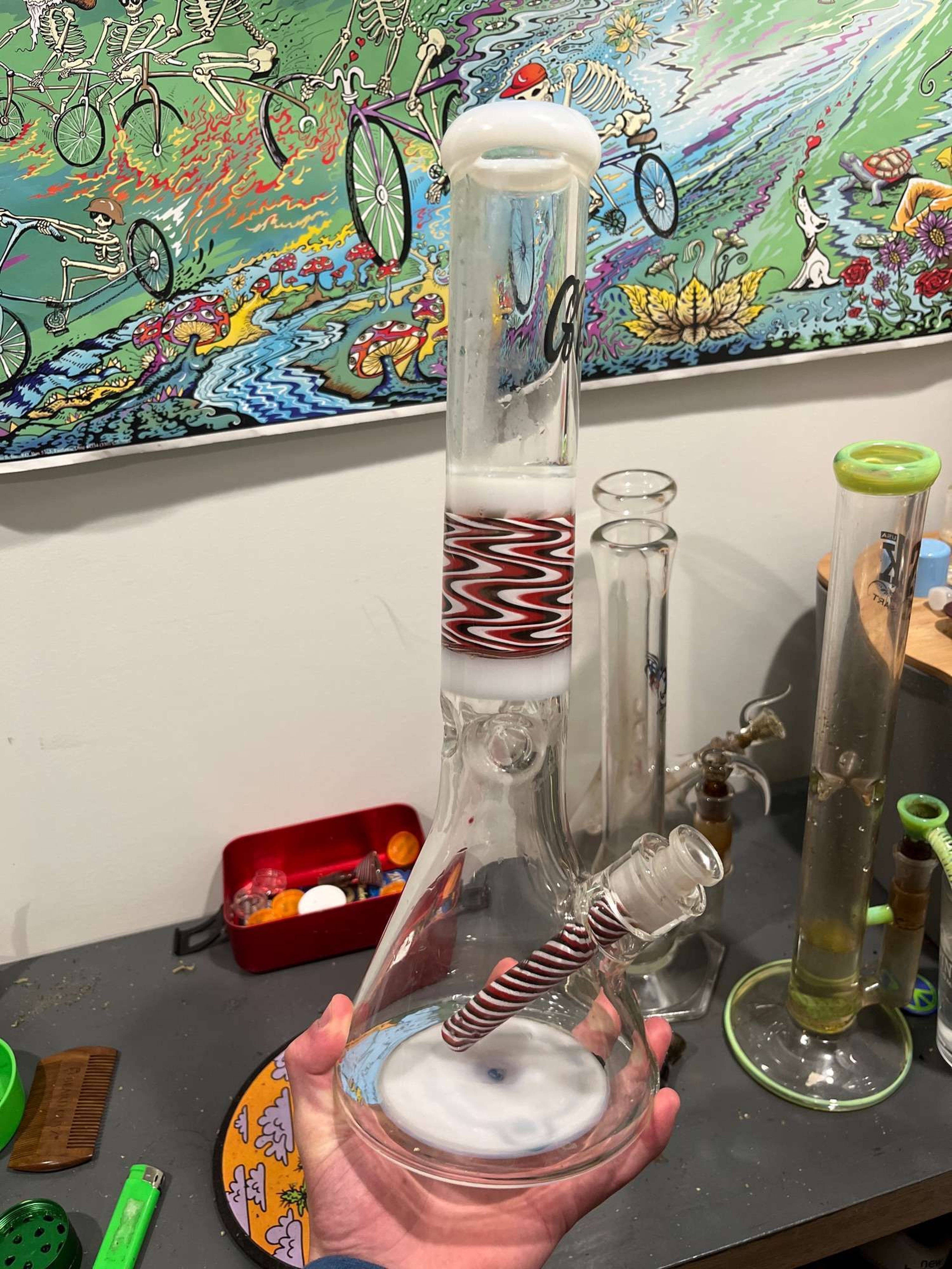 Preview pic of Green Bear Wig Wag Section Beaker