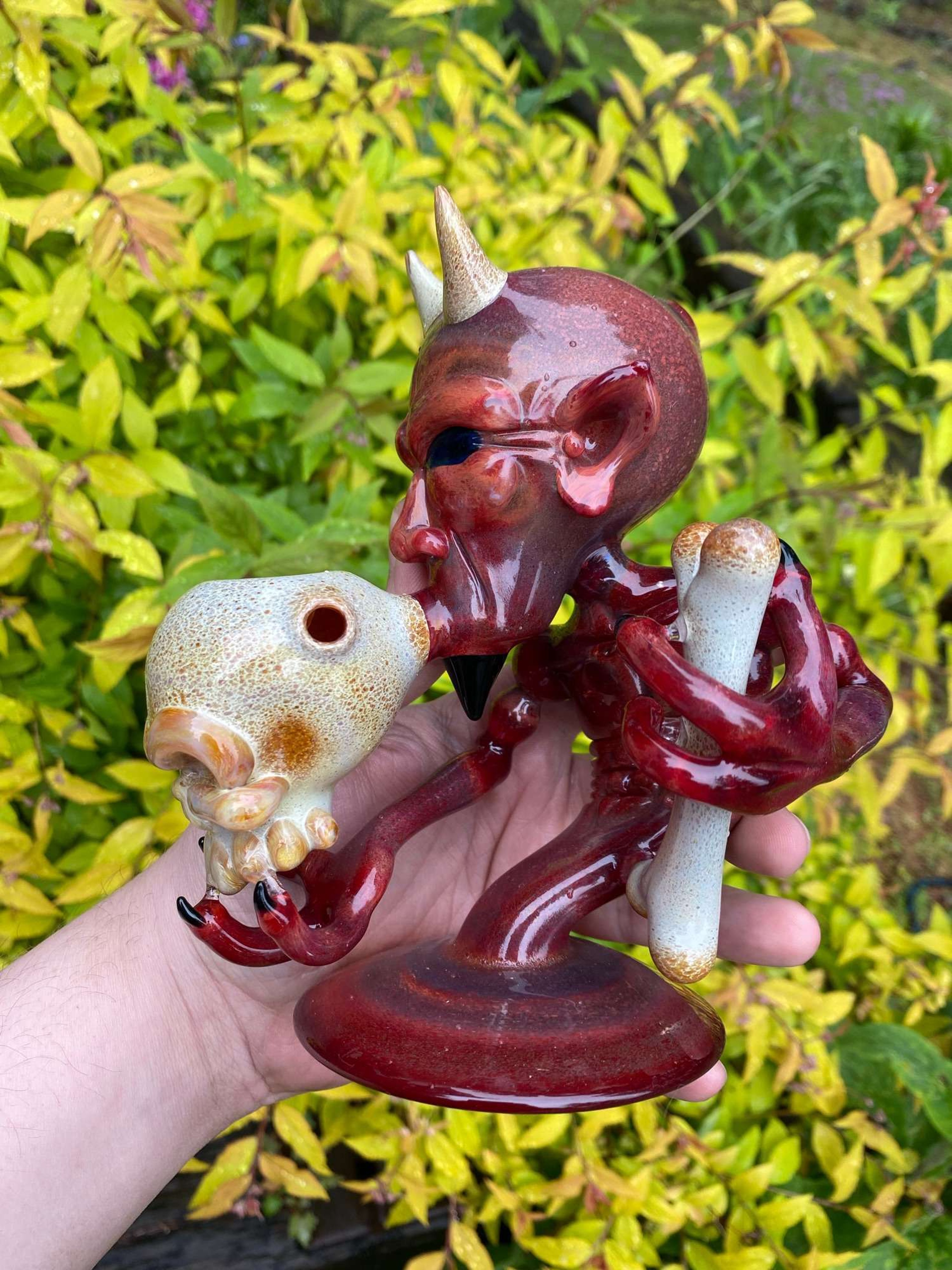 JSmart Dry Pipe *never used*: Demon smoking out of a skull image 0
