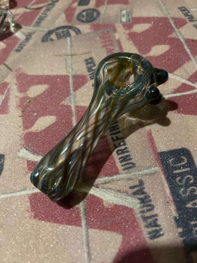 Preview pic of Green swirled hand pipe 