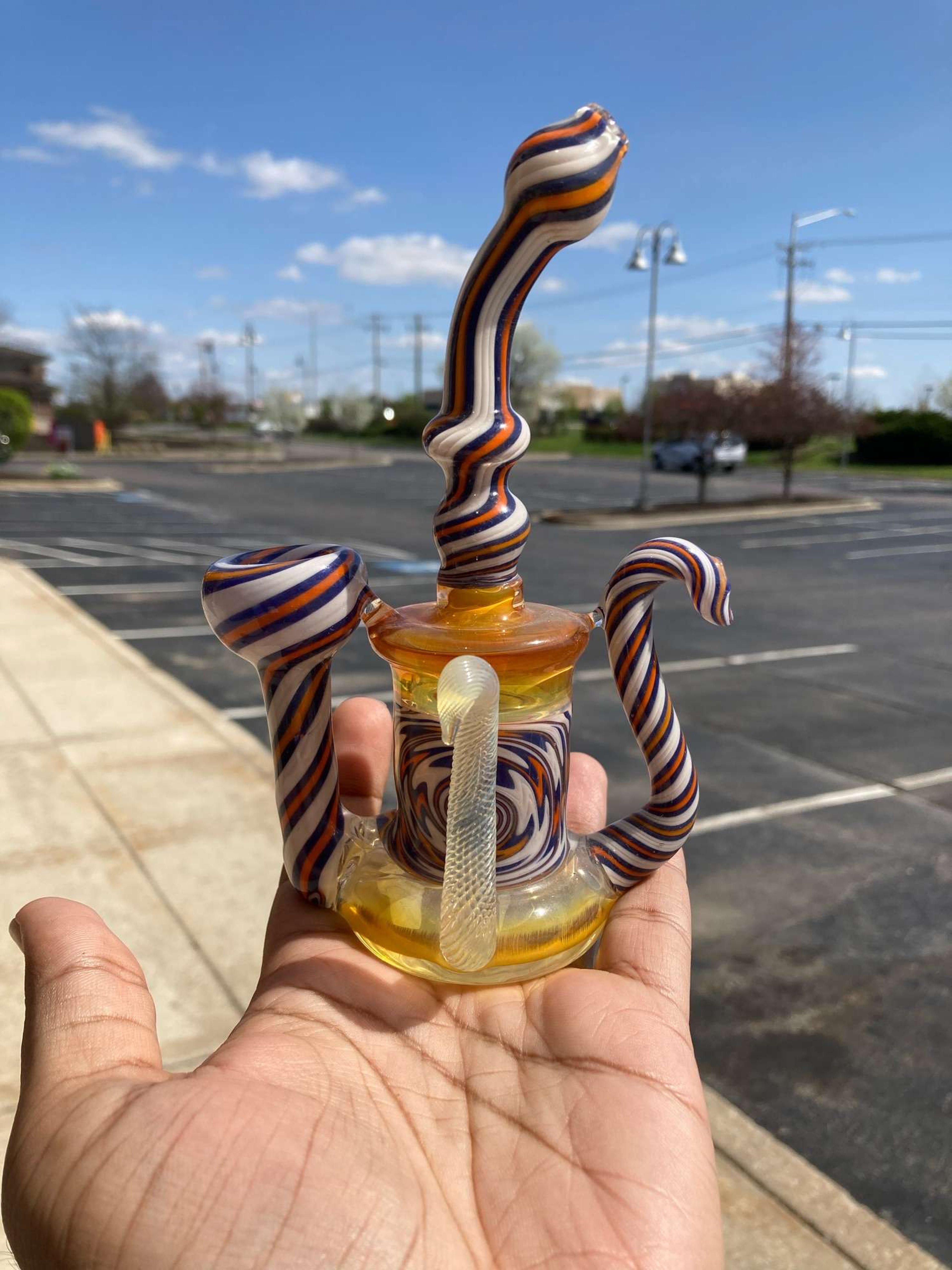 Preview pic of Handblown bubbler