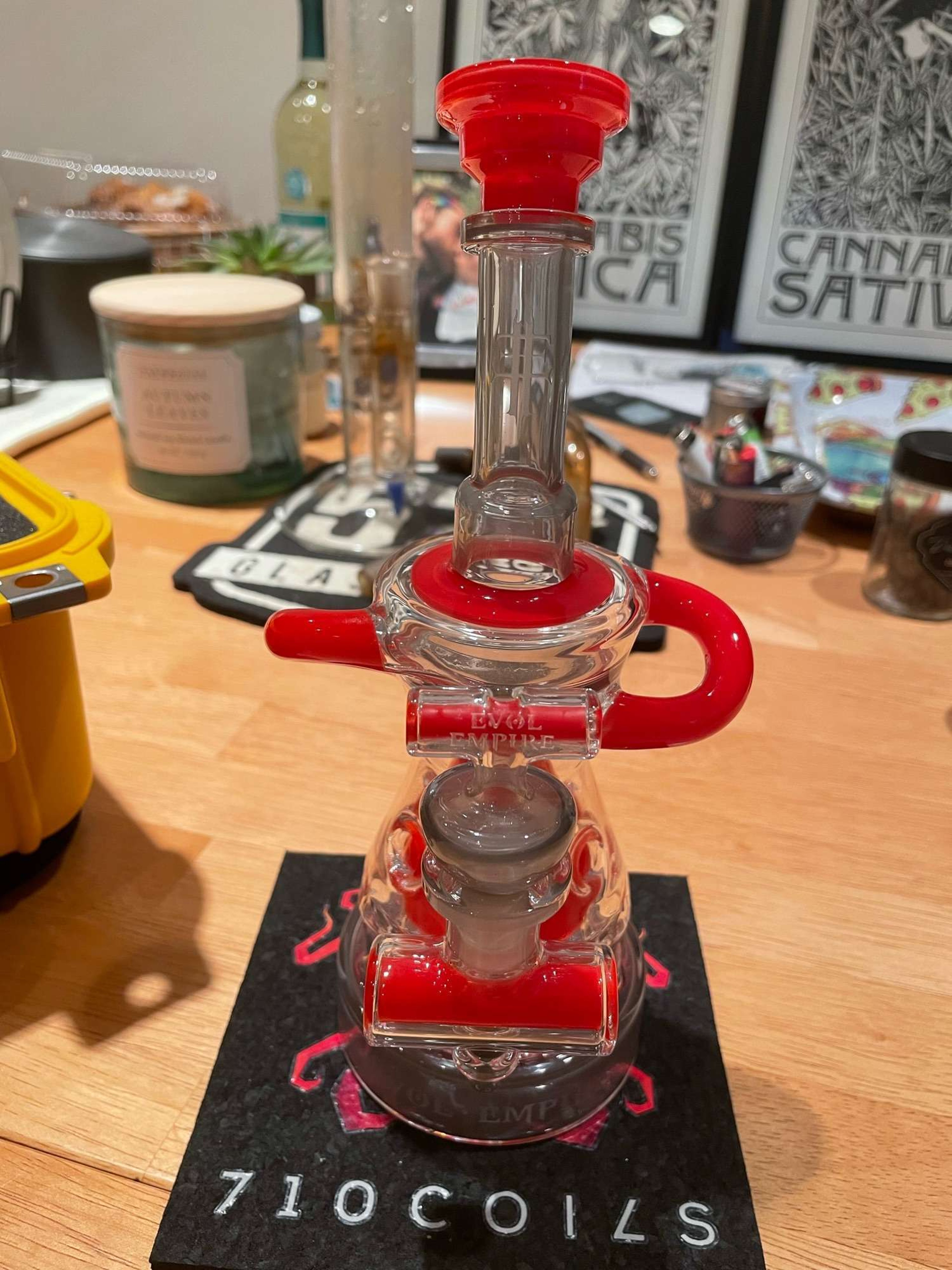 Preview pic of Full size Evol Empire Glass