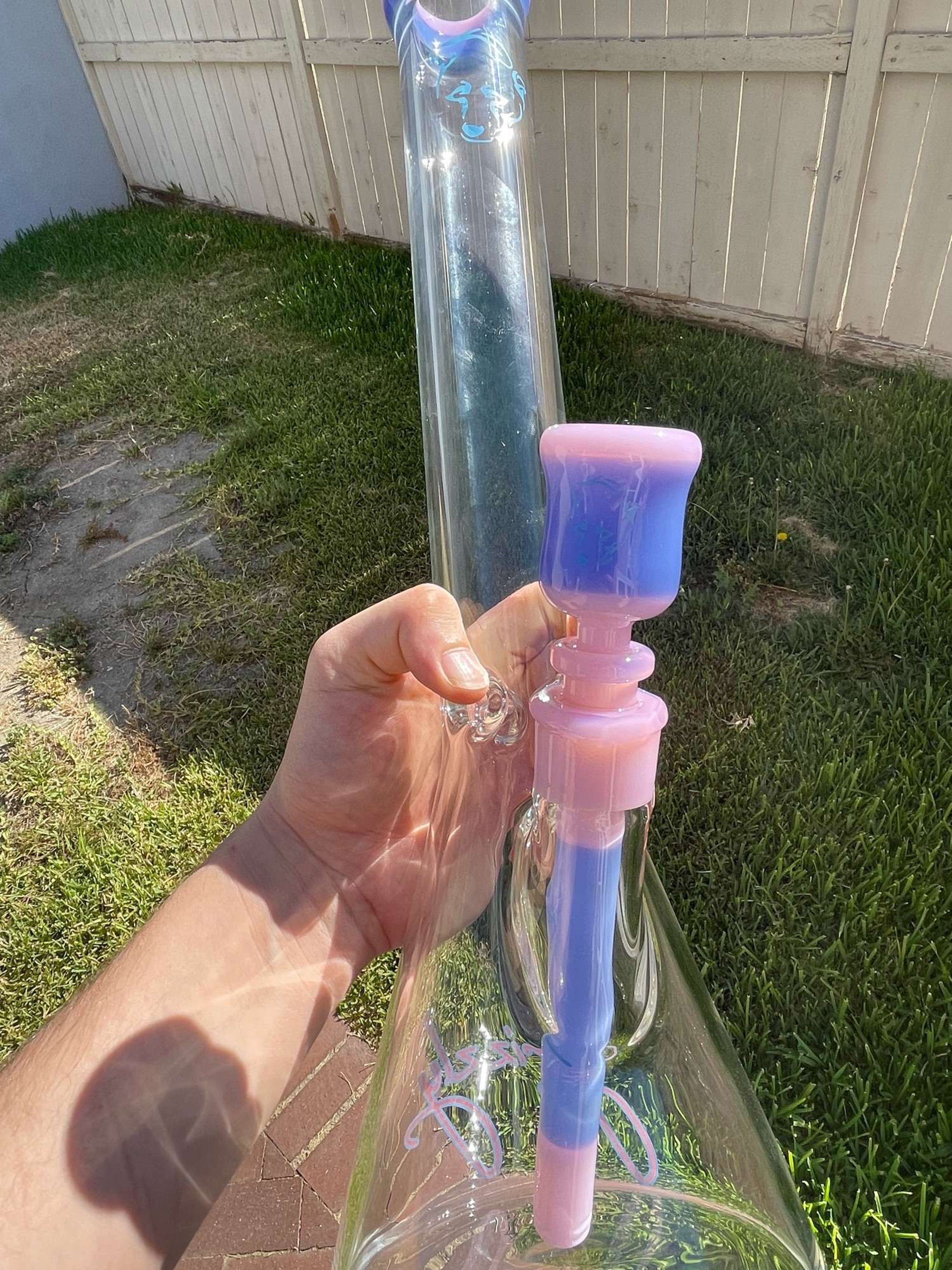 Preview pic of GRIZZLY GLASS BEAKER BRAND NEW 
