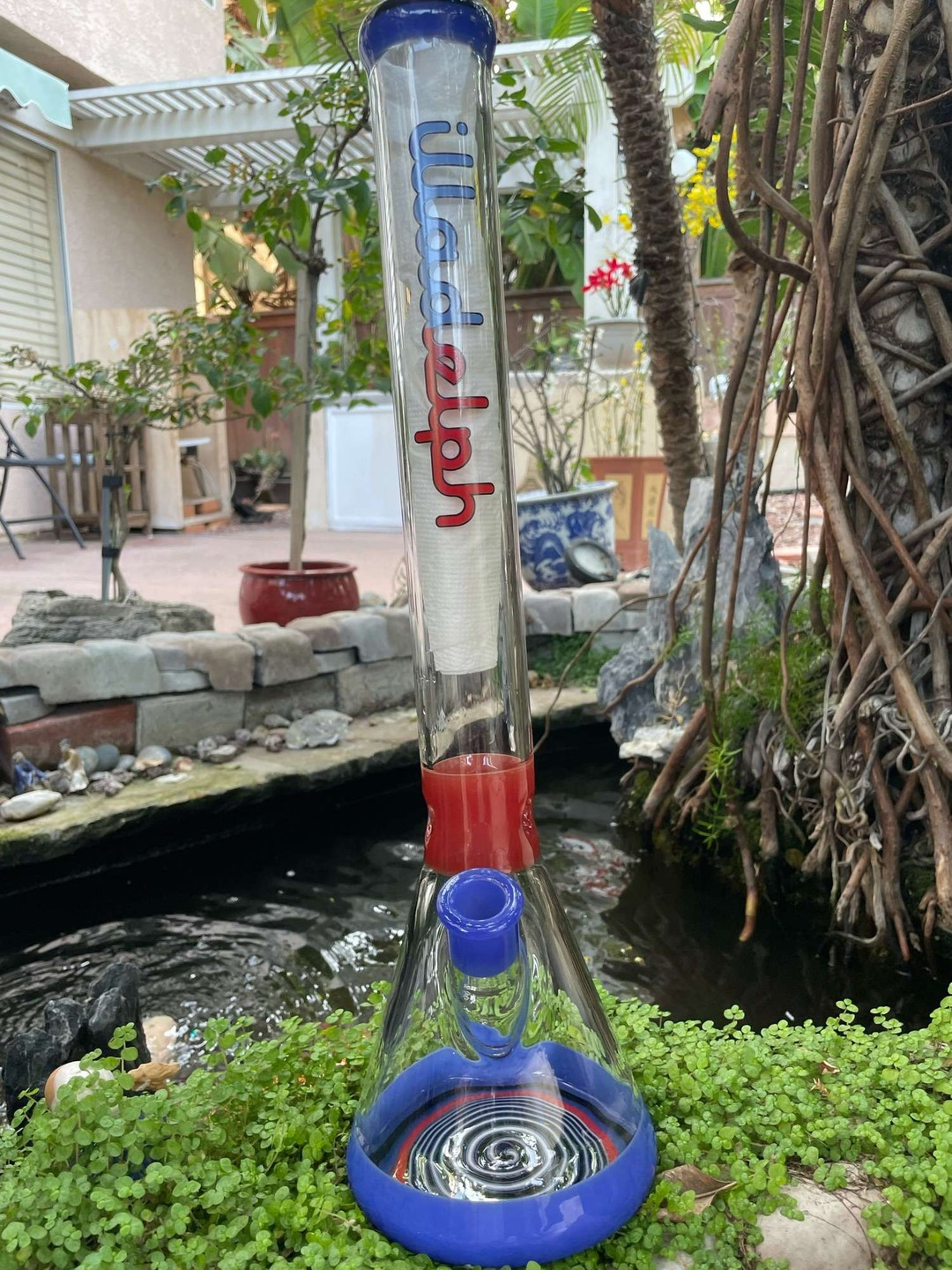 Preview pic of Illadelph bipolar worked beaker set