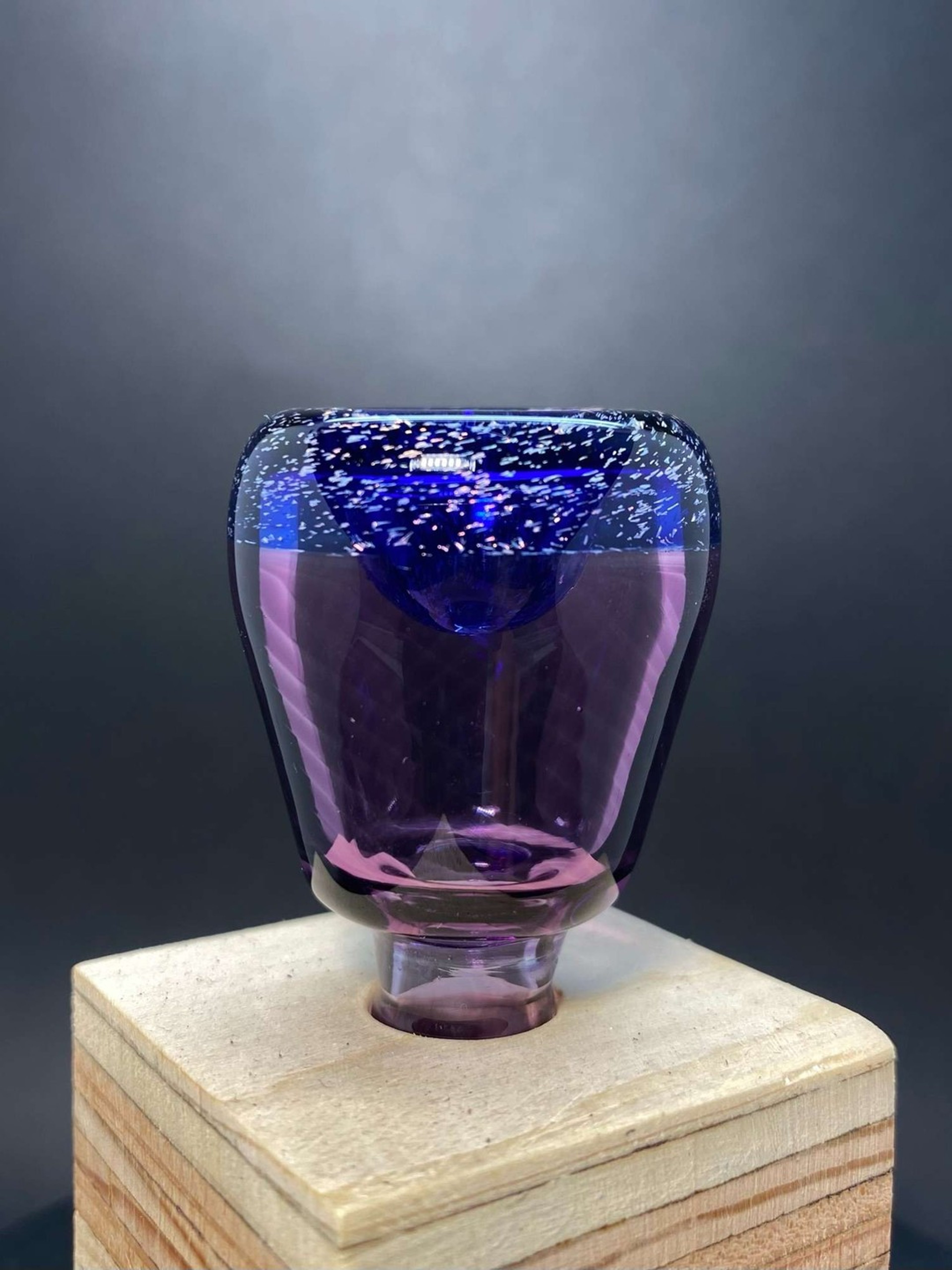 Gold violet (2nd) image 0