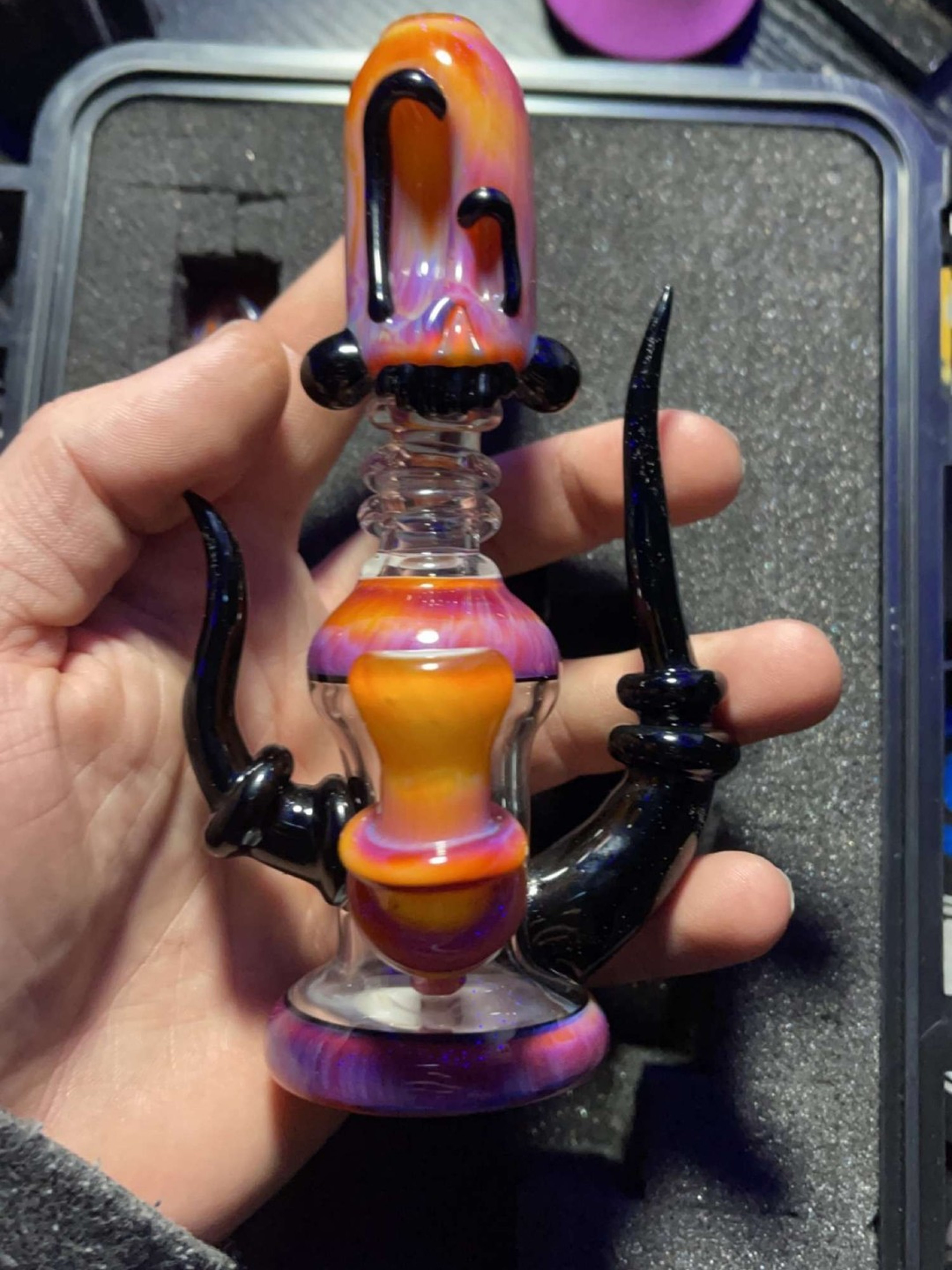 Preview pic of 2016 glassholewith matching pendant