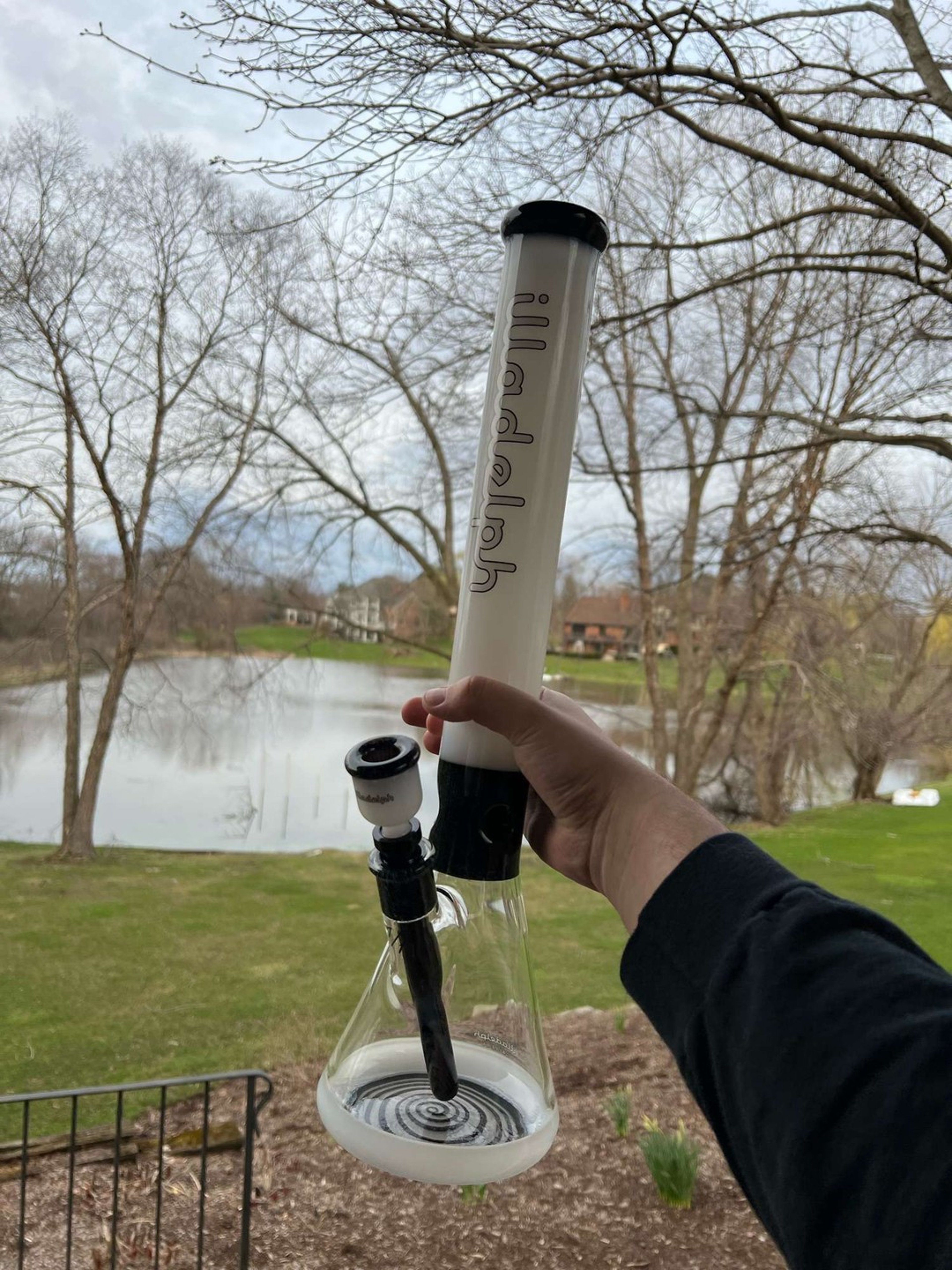 Illadelph Cropal Beaker image 0