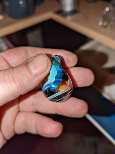 Preview pic of Pendy marble topper