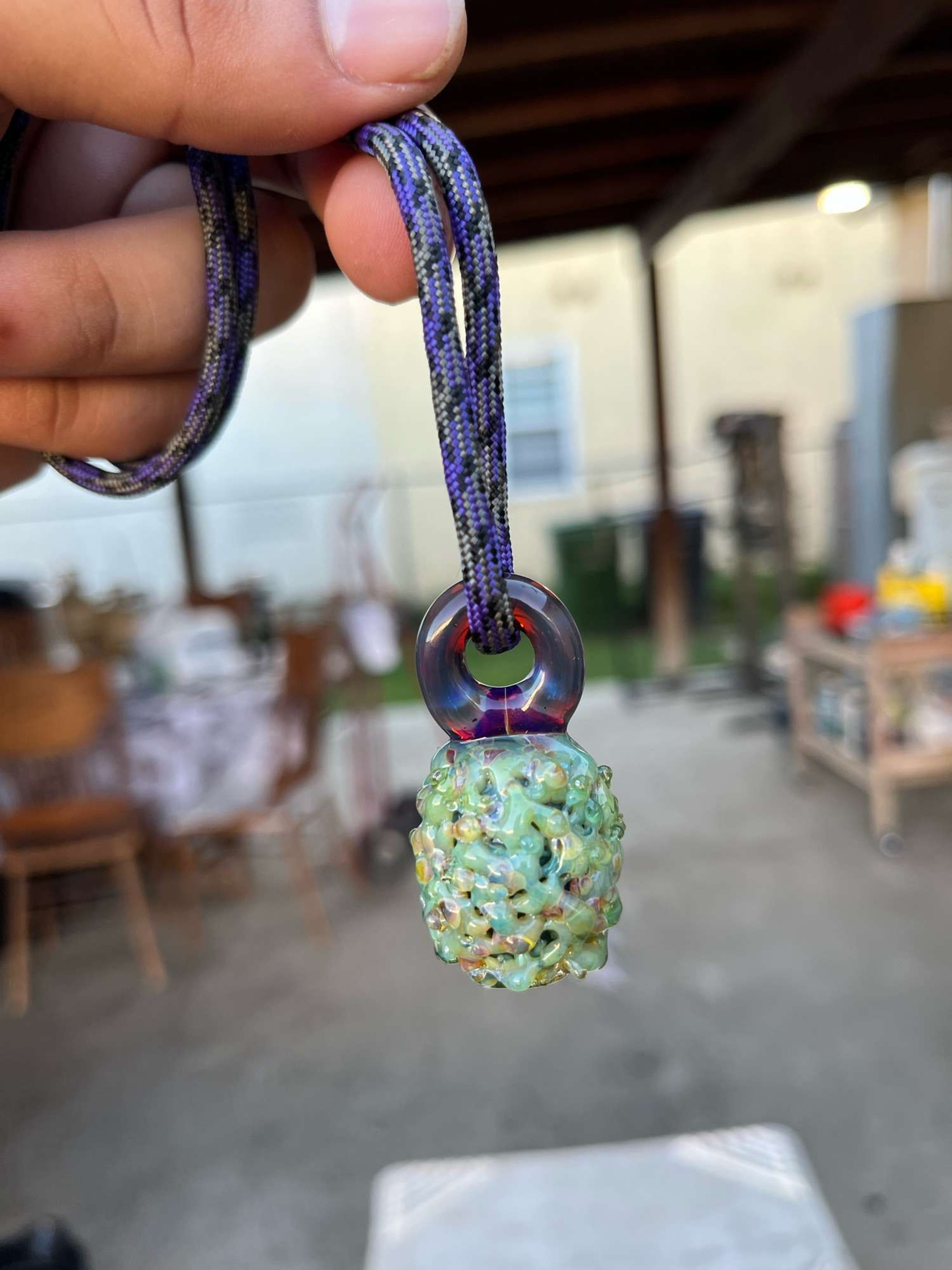 Flower pendant image 0