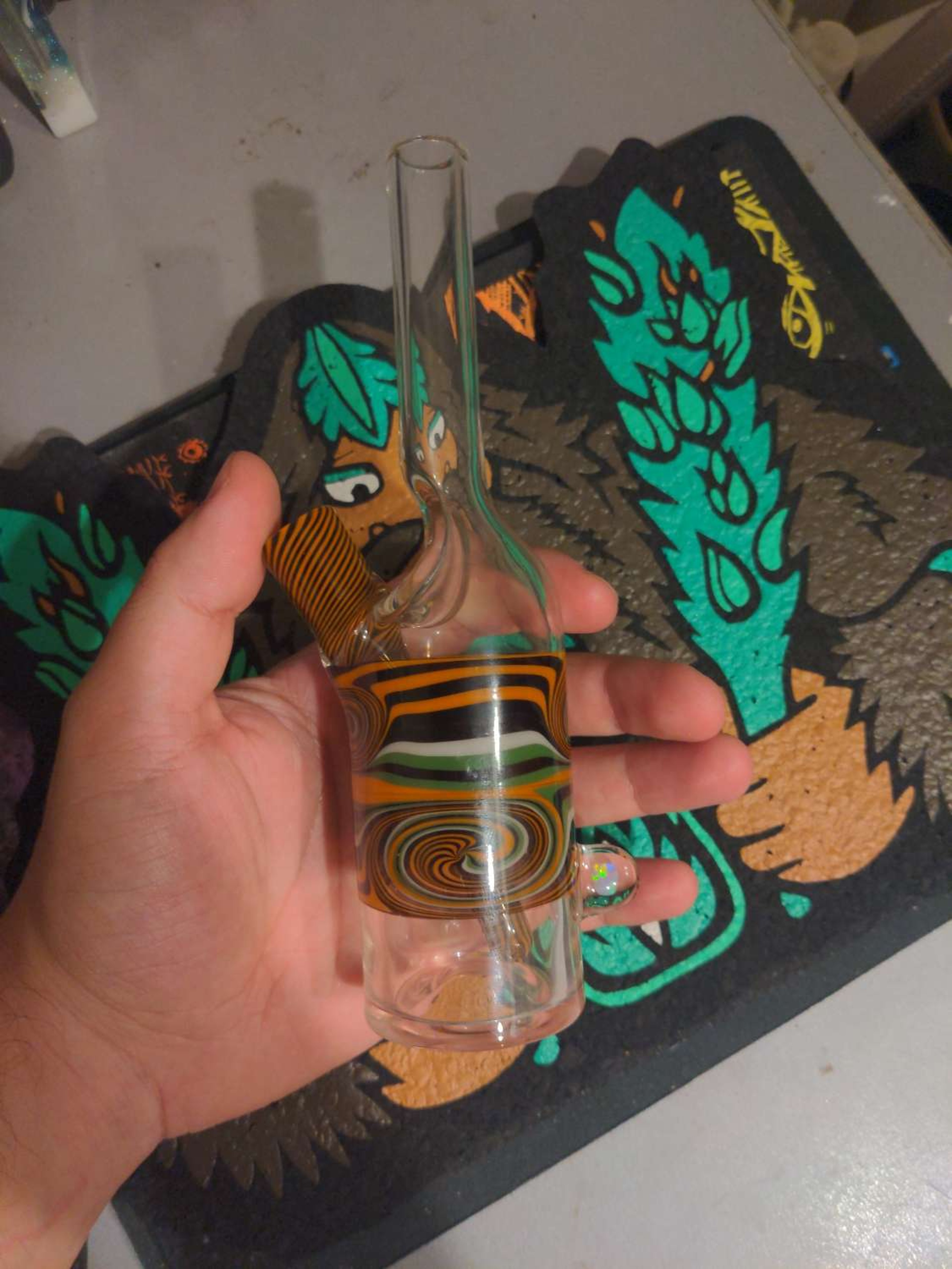 Preview pic of Glass Mechanic wigwag saki bottle