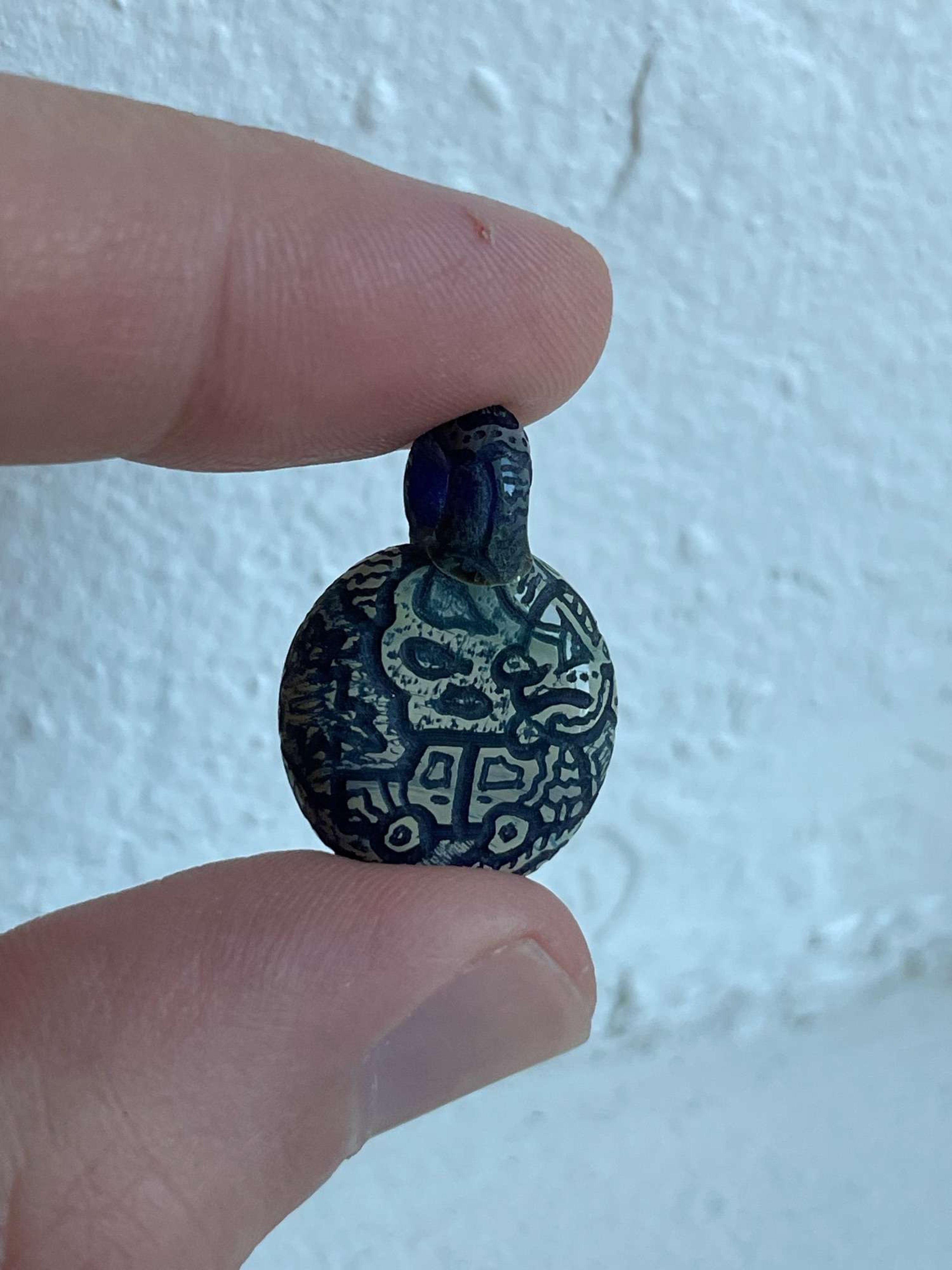 Engraved mini pendant image 0