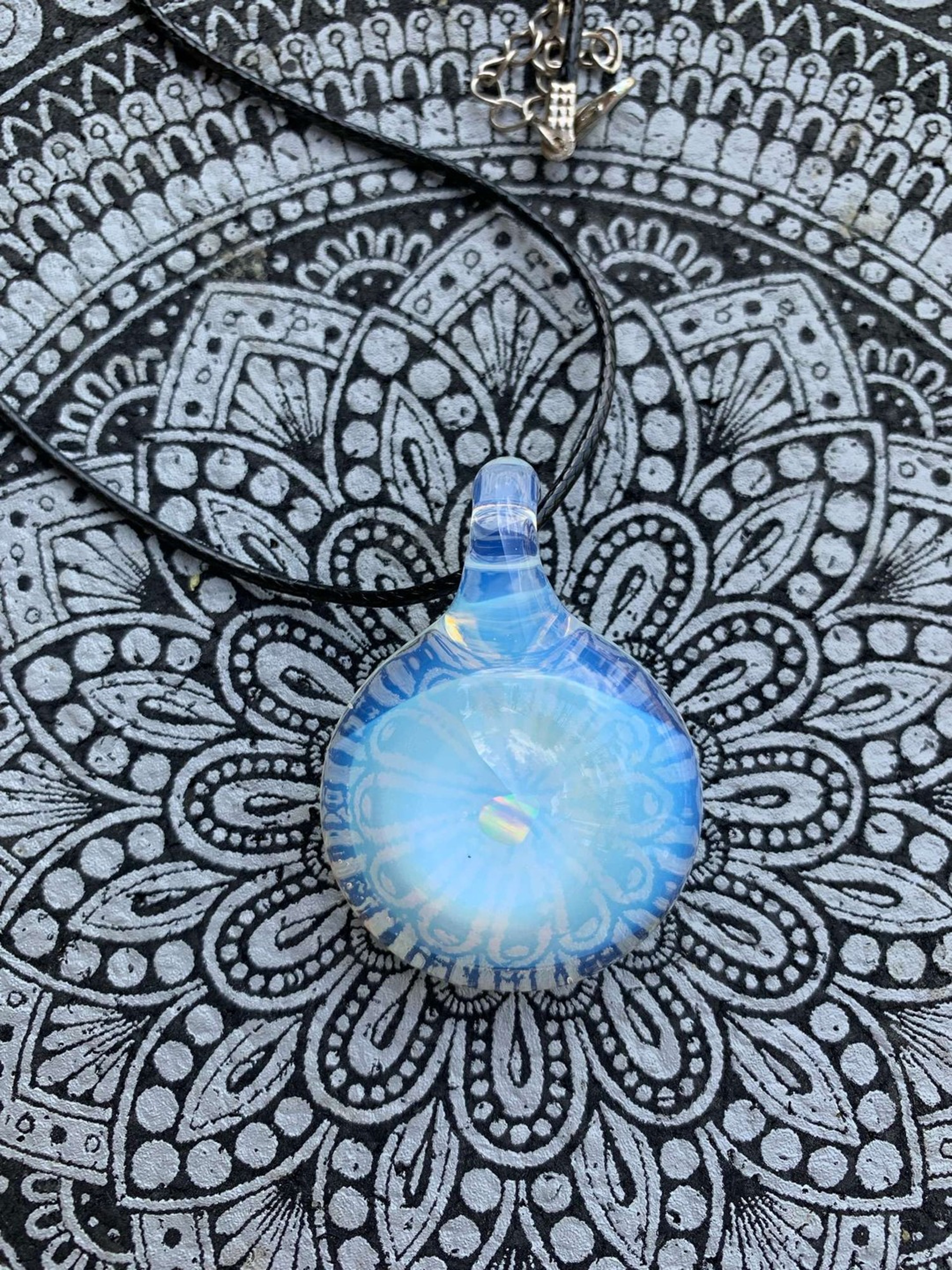 Kberg Pendant image 0