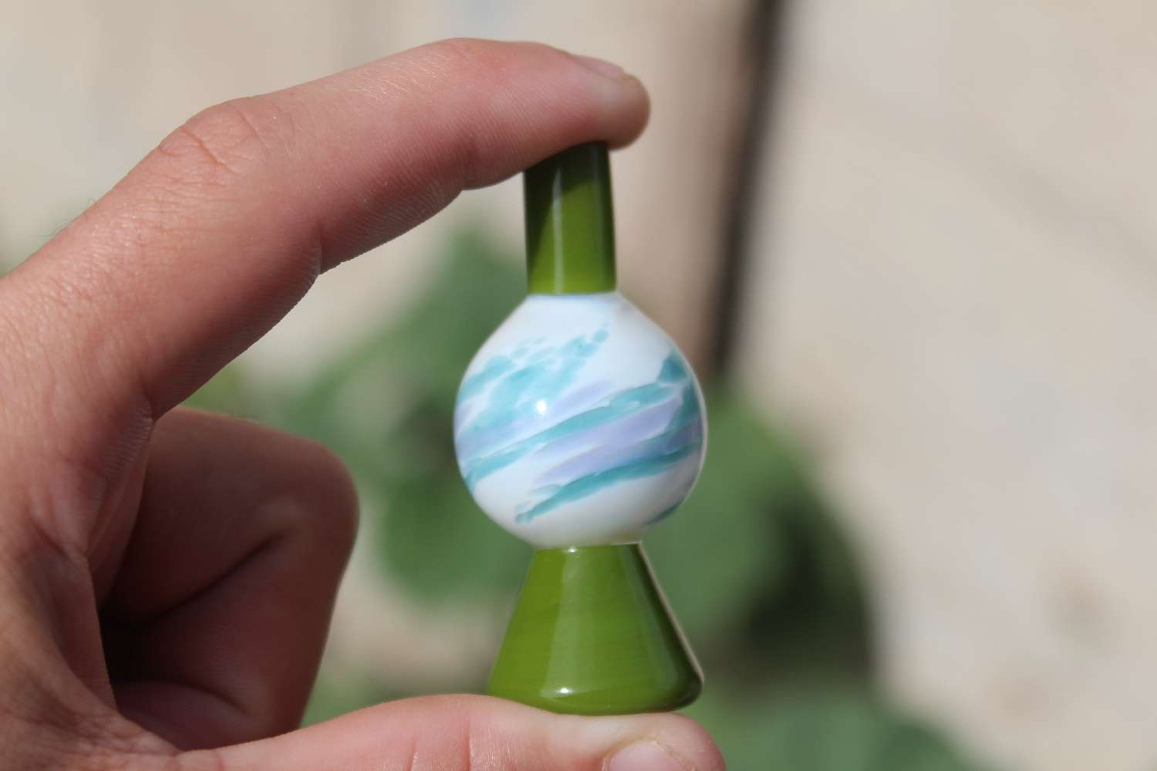 Preview pic of Swanglass timber green bubble cap