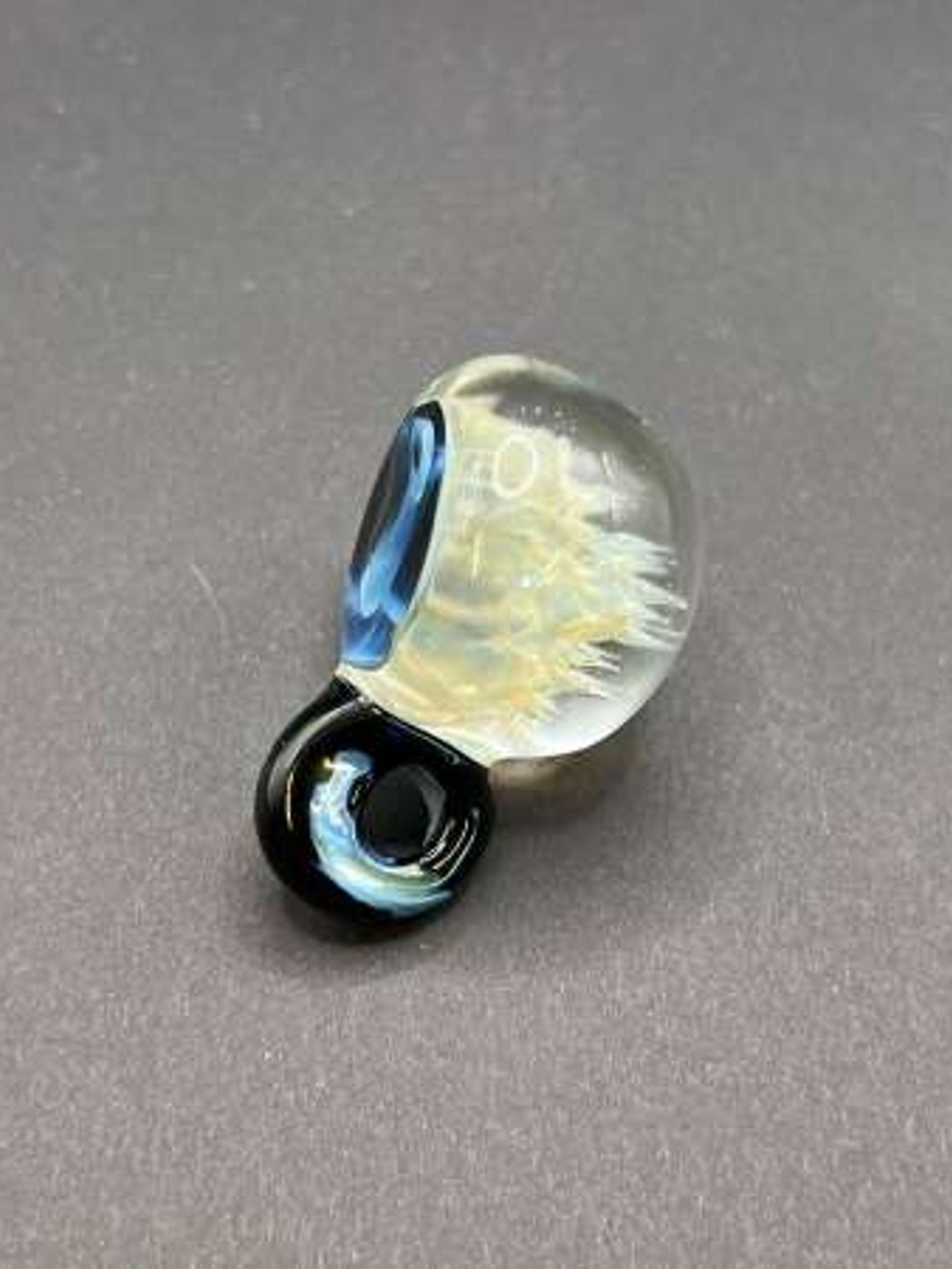 Preview pic of Fume and fade to black pendant