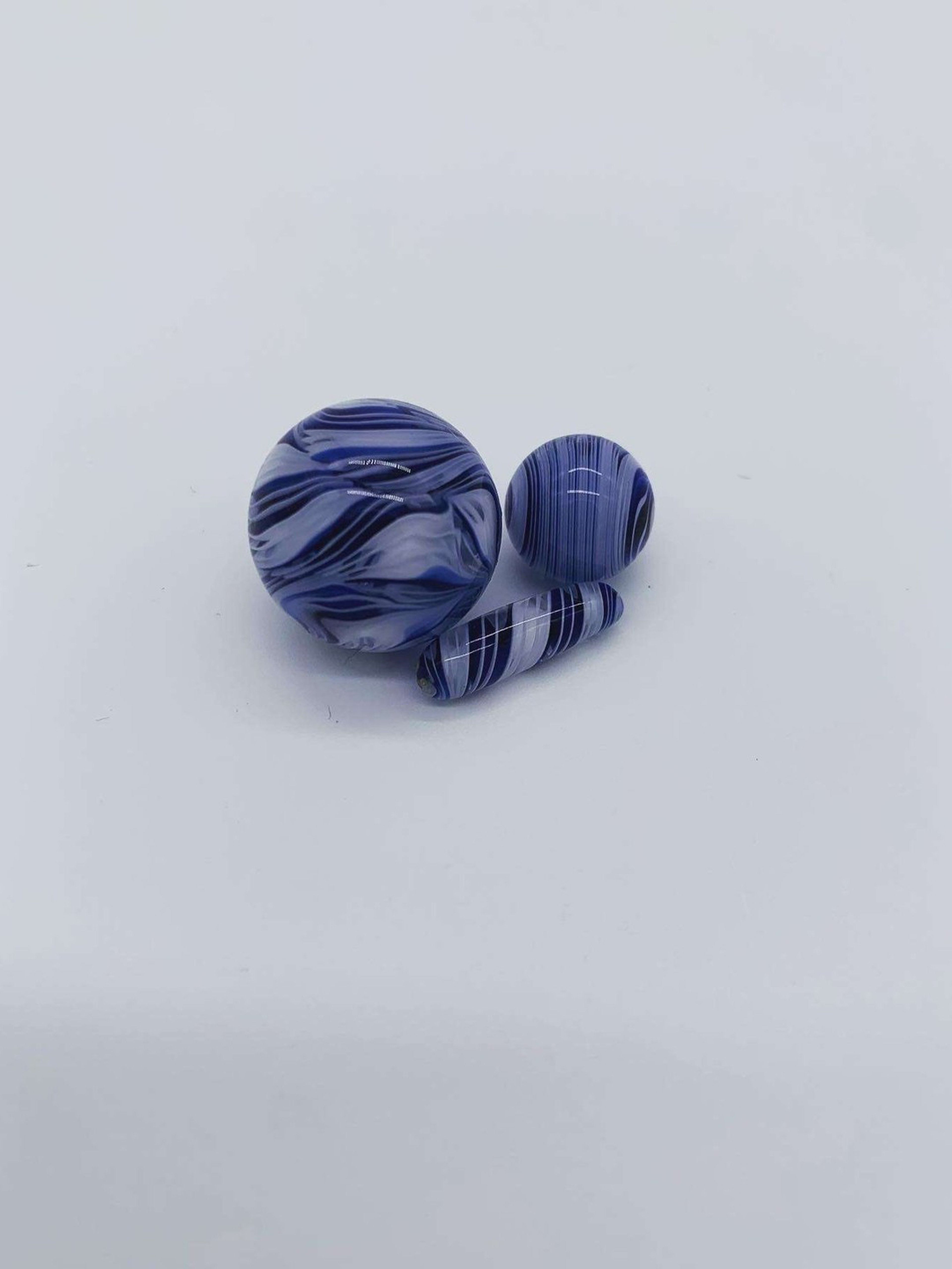 Outerlimits glass blue and white linework slurper set image 0