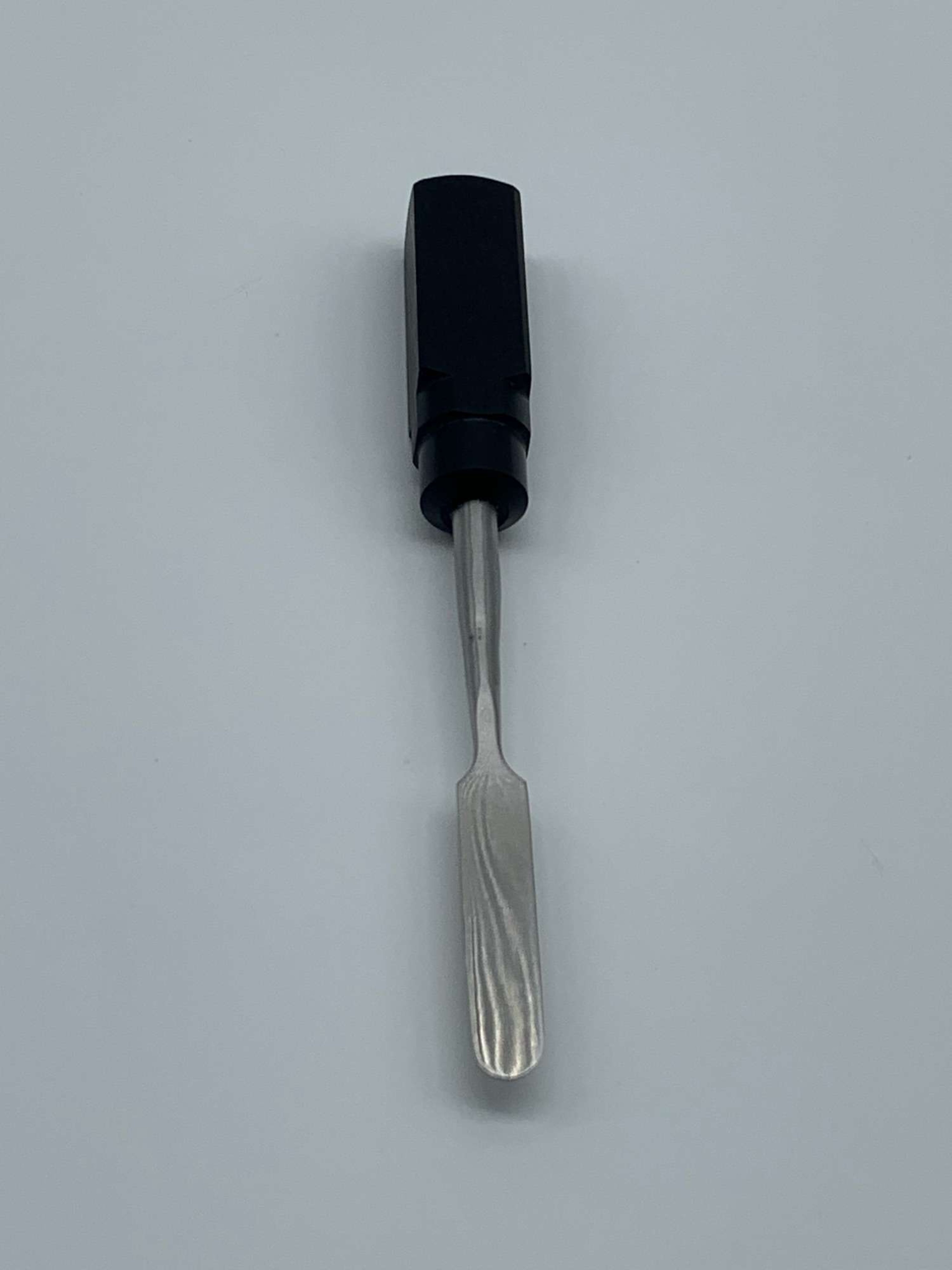 Preview pic of Short handle metal dab tool