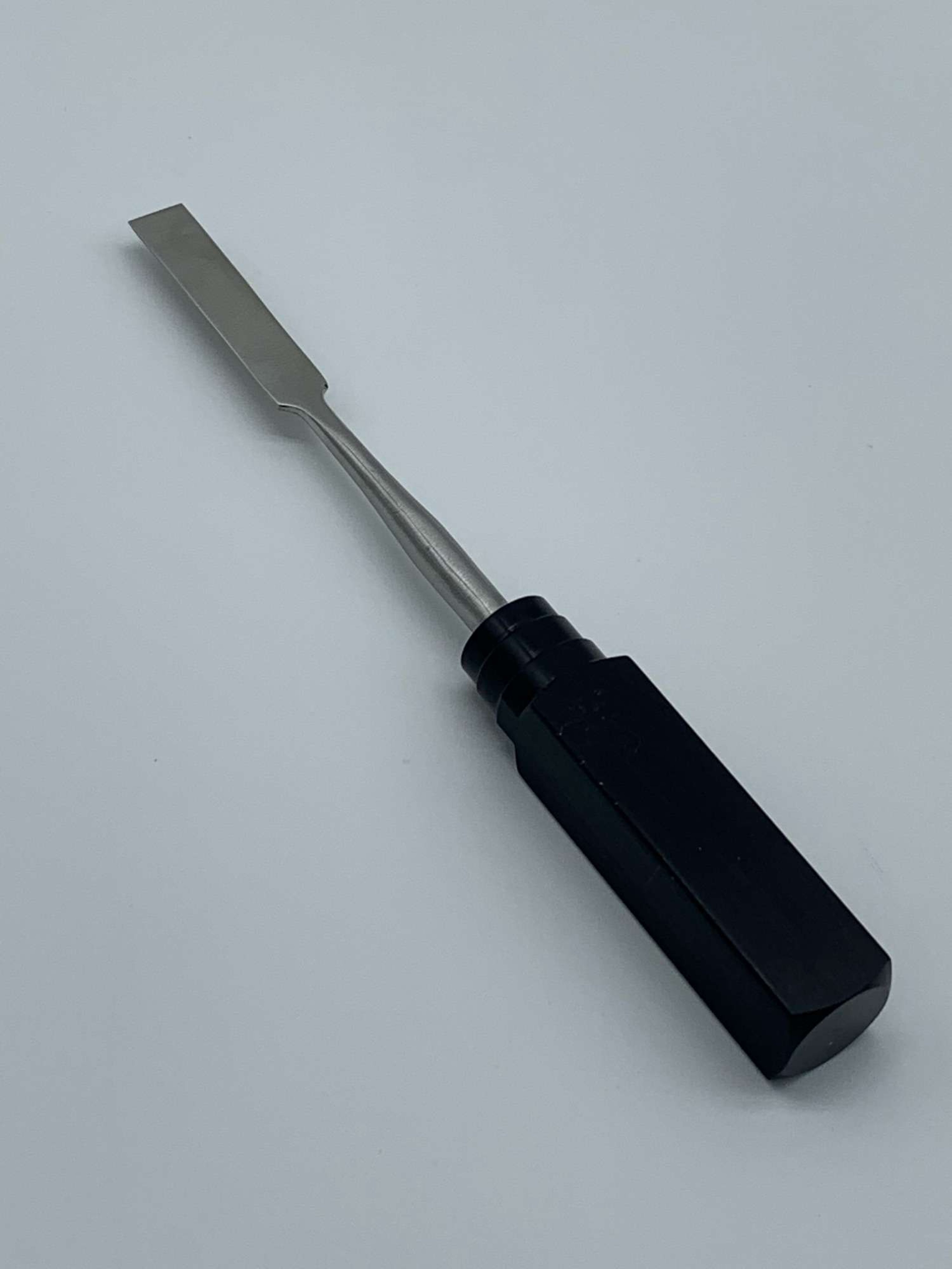Wide blade black dab tool image 0