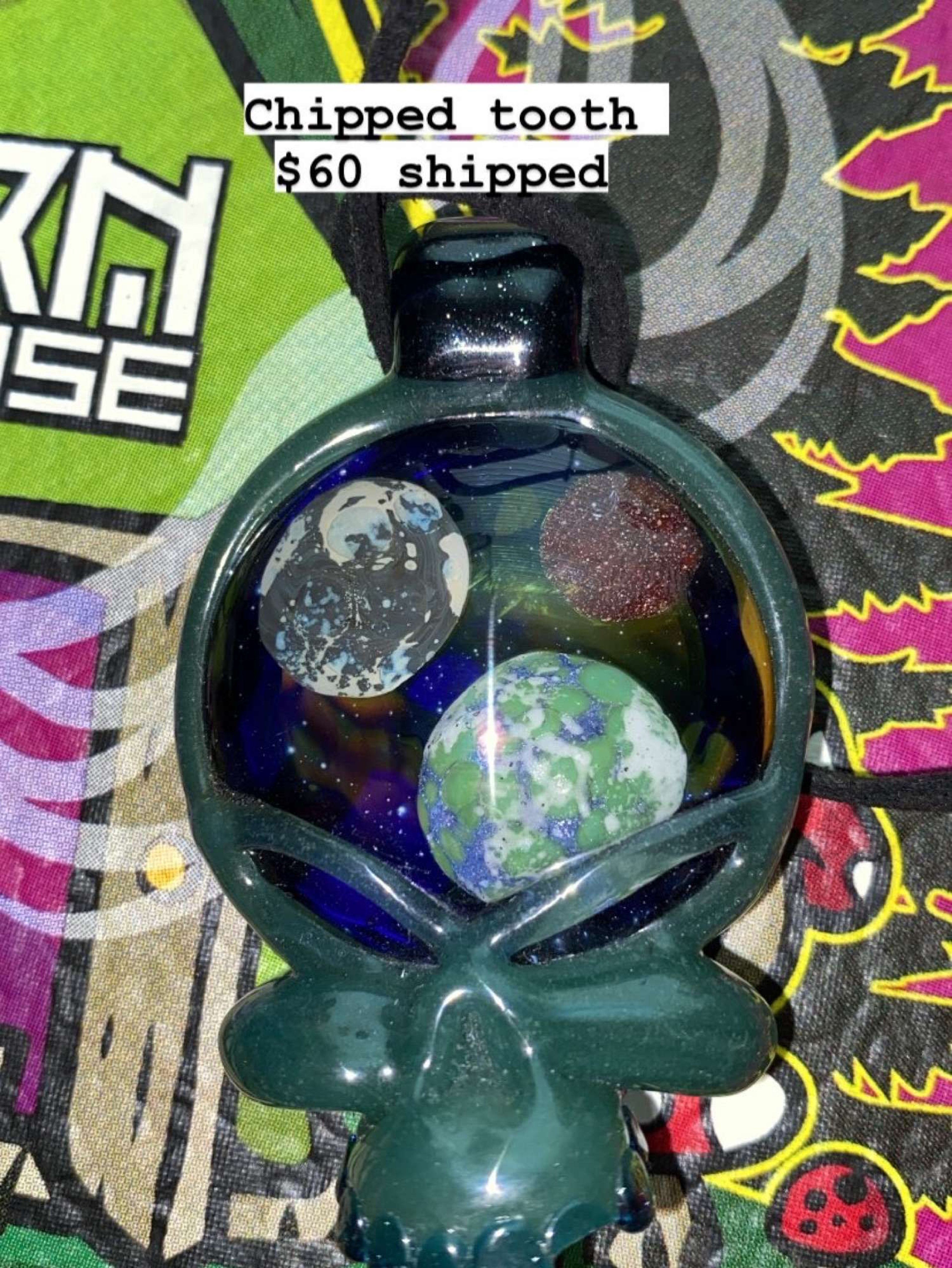 Preview pic of Alien pendant 