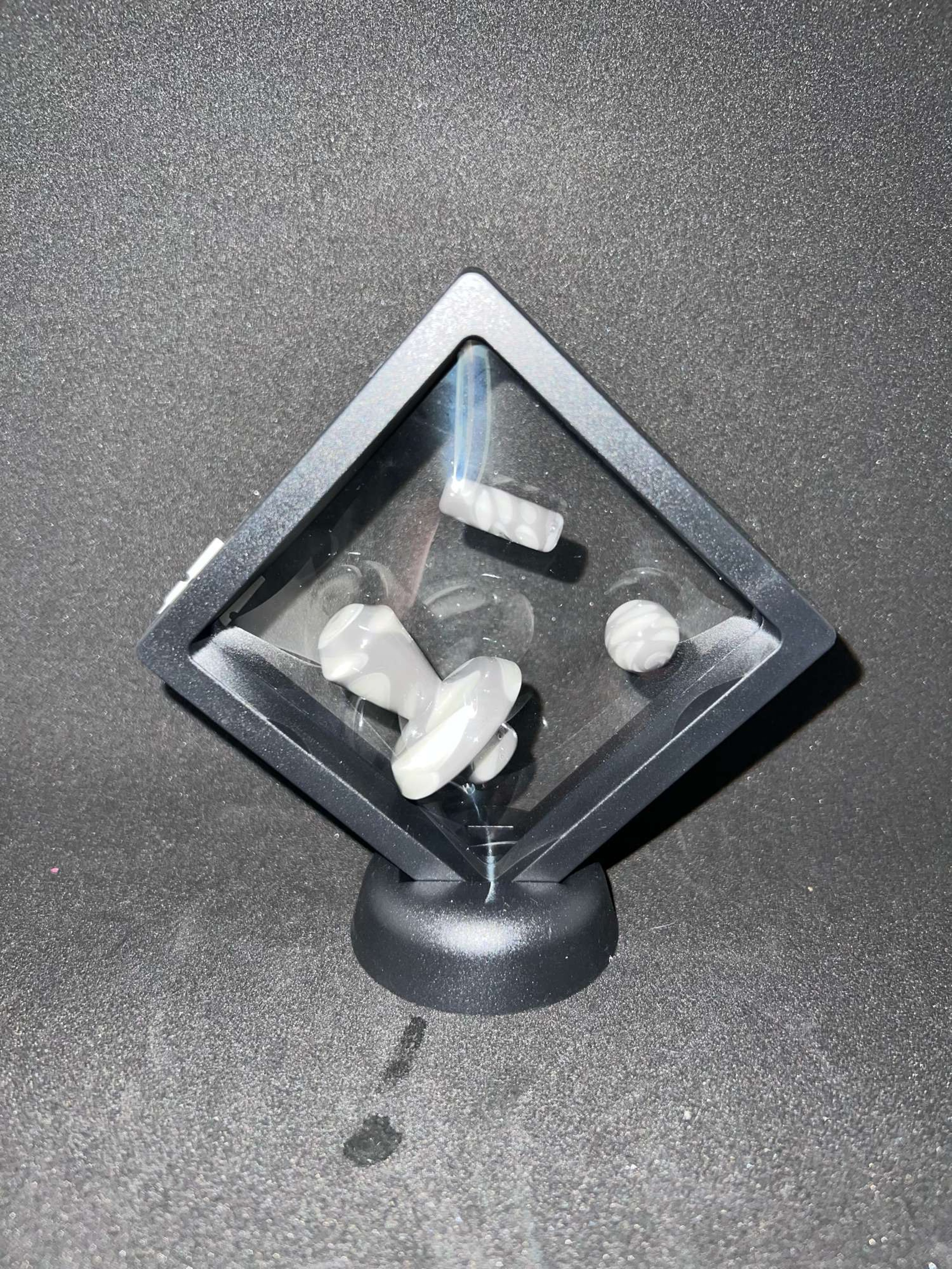UV pearl set and cap image 0